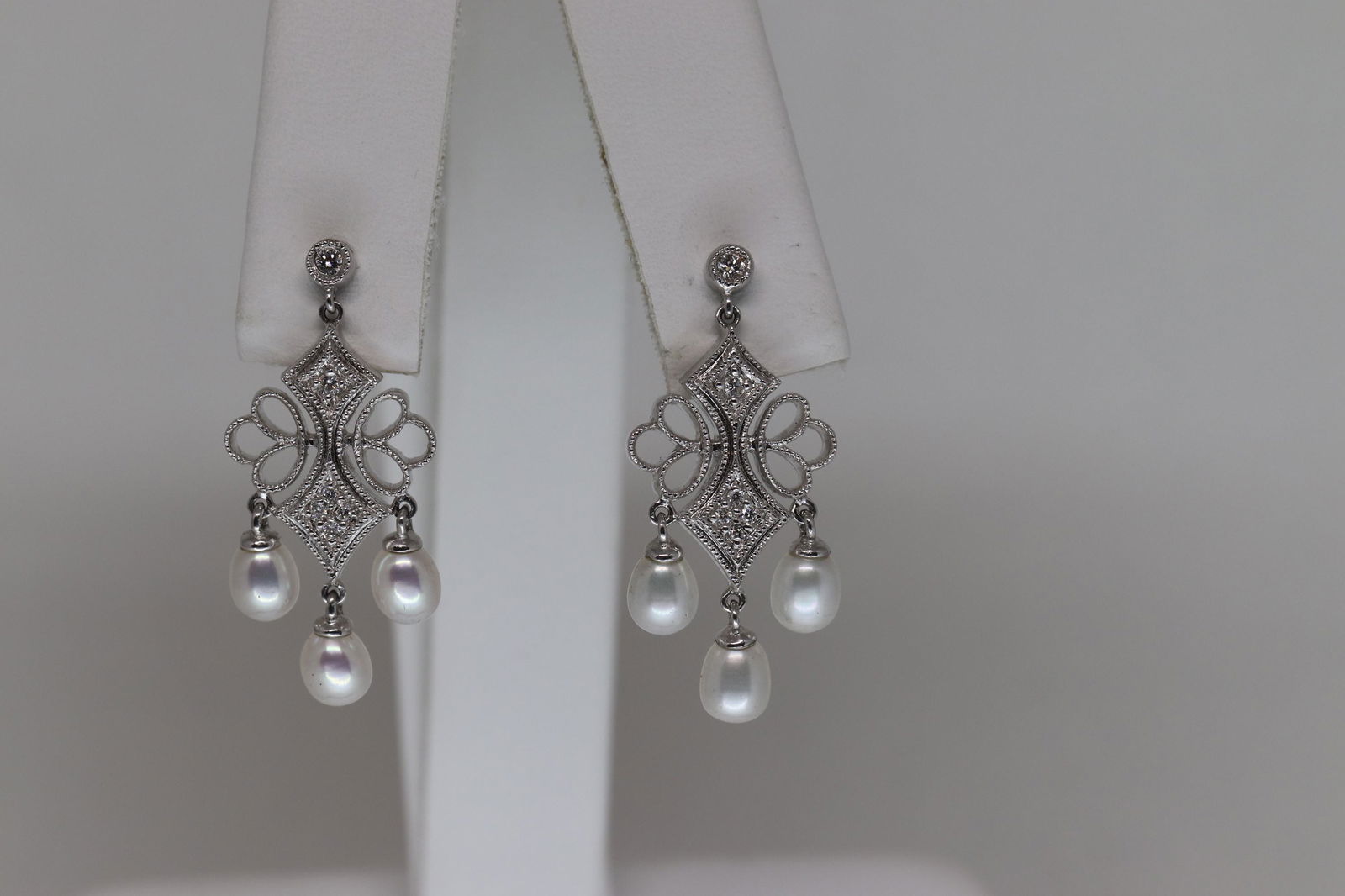 18kt Diamond Hoop Earrings (1 of 6)