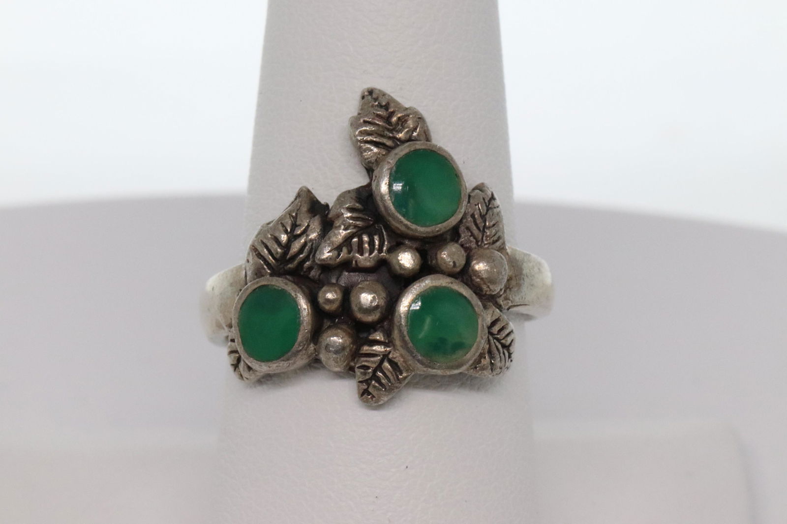 925 Womens grape leave ring (1 of 5)