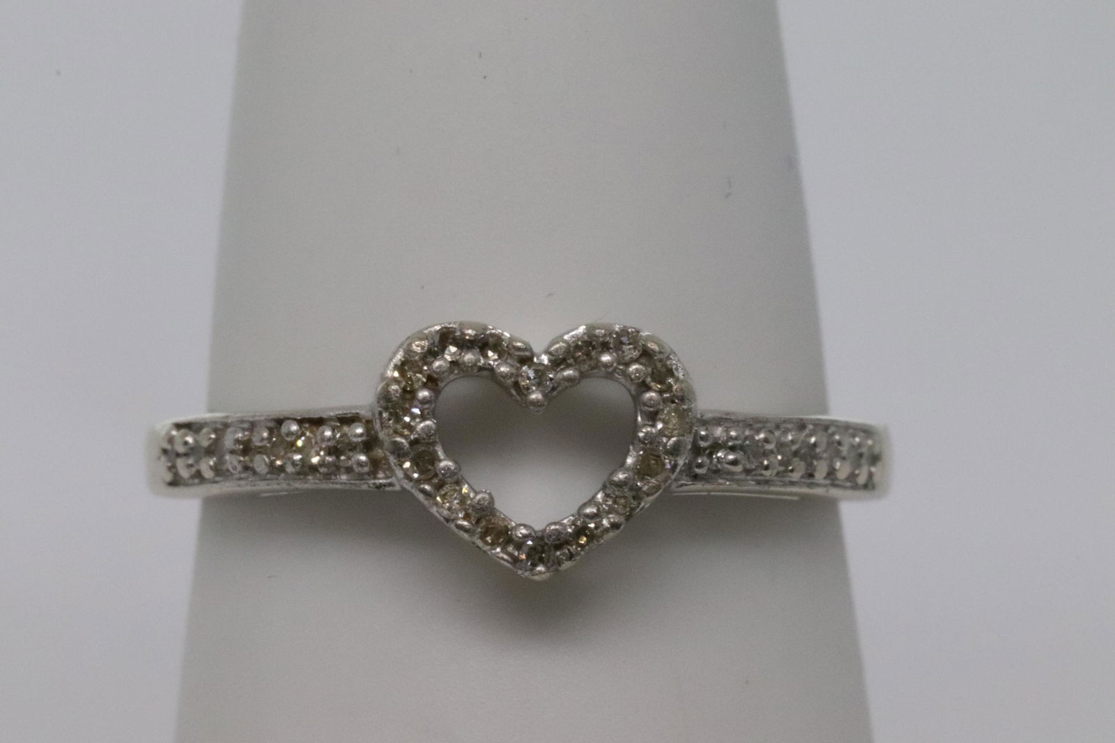 Diamond Heart design Ring 14k (1 of 3)