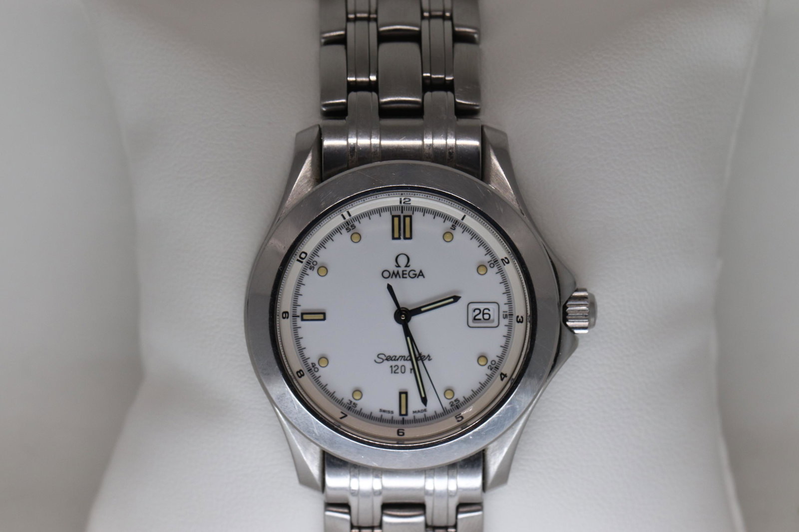 OMEGA Omega Seamaster120m Watches 2511.12 Stainless: This is an Omega Speadmaster 120m. OMEGA Omega Seamaster120m Watches 2511.12 Stainless Steel/Stainless Steel mens. The size and specs are: Case:1.4x1.7inch/36mmx42mm Band Length:7.3inch/18.5cm Dial Co
