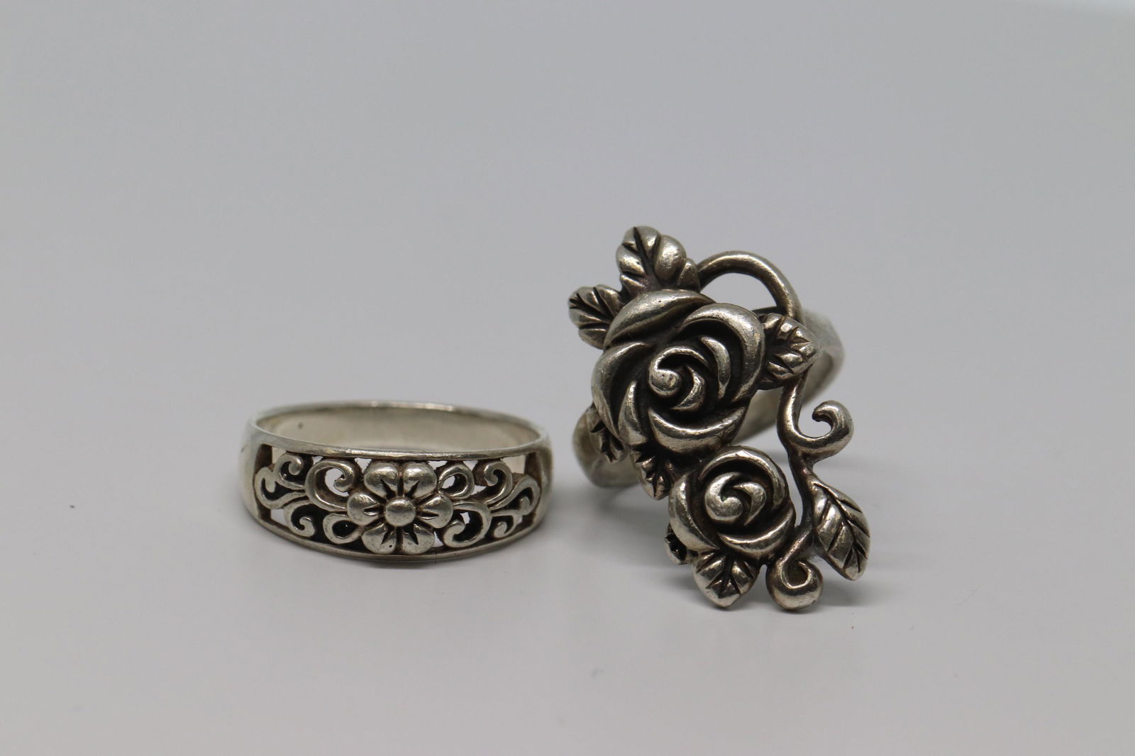 Lot Of  Ladies Ring (1 of 3)