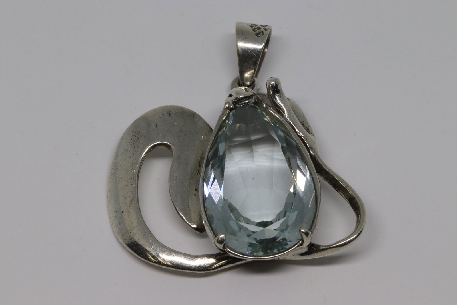 Ladies 925 silver pendant (1 of 3)
