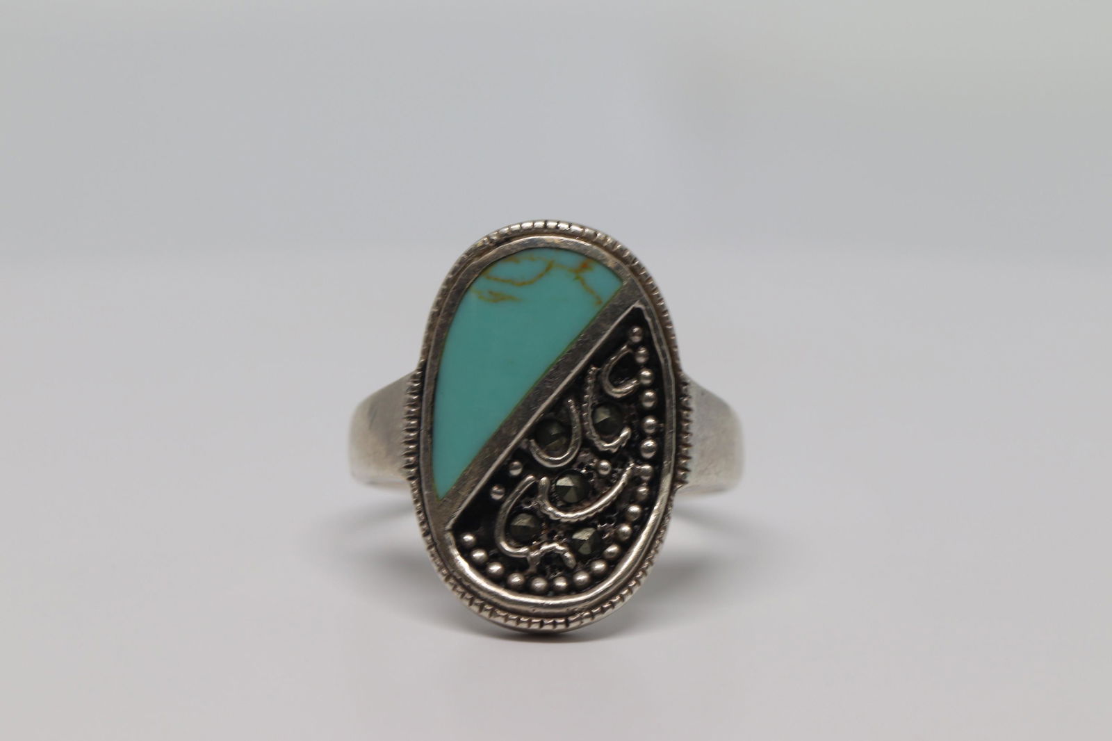 Ladies 925 silver turqoise ring. (1 of 4)