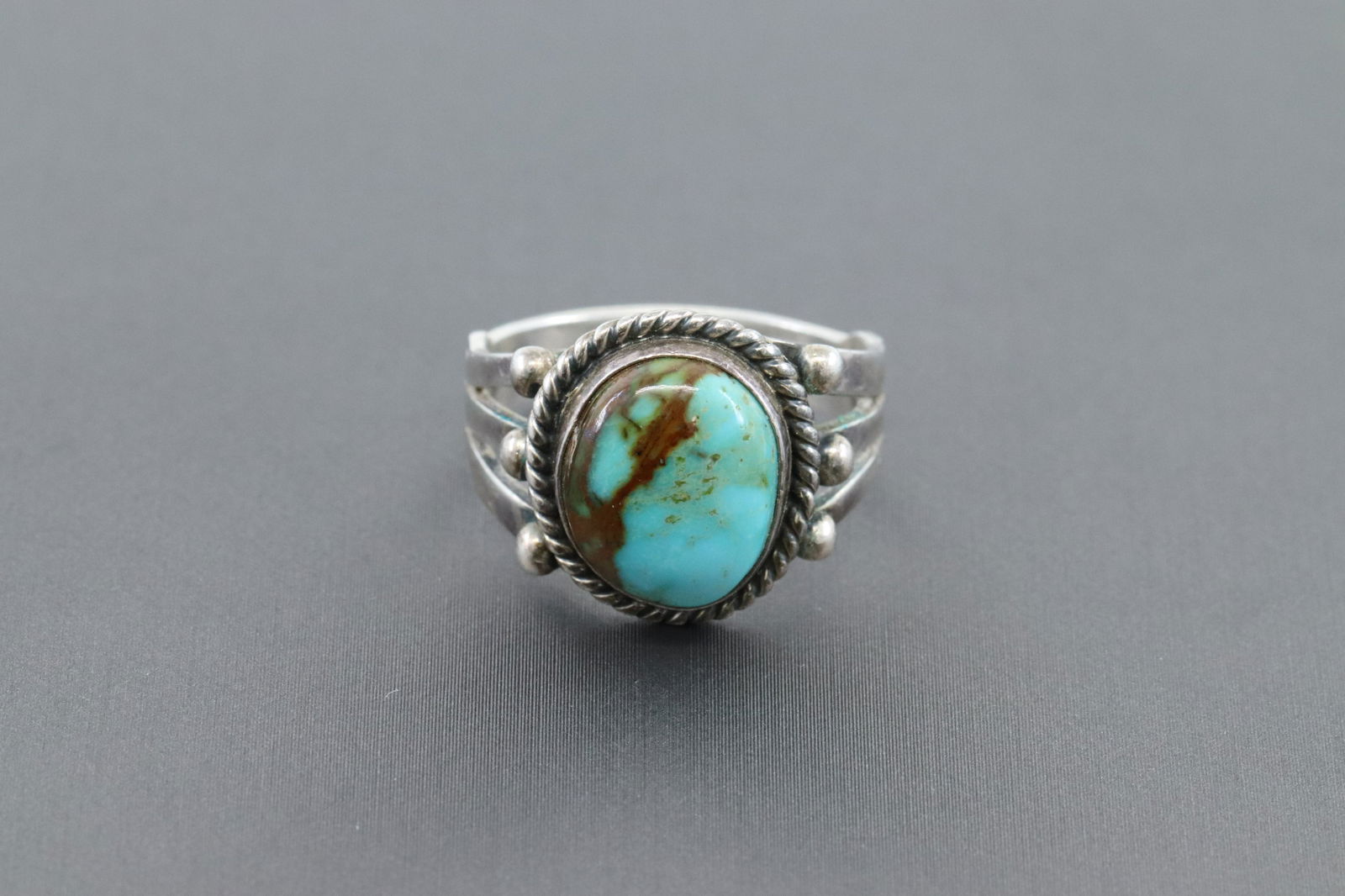 Ladies turquoise silver ring (1 of 4)