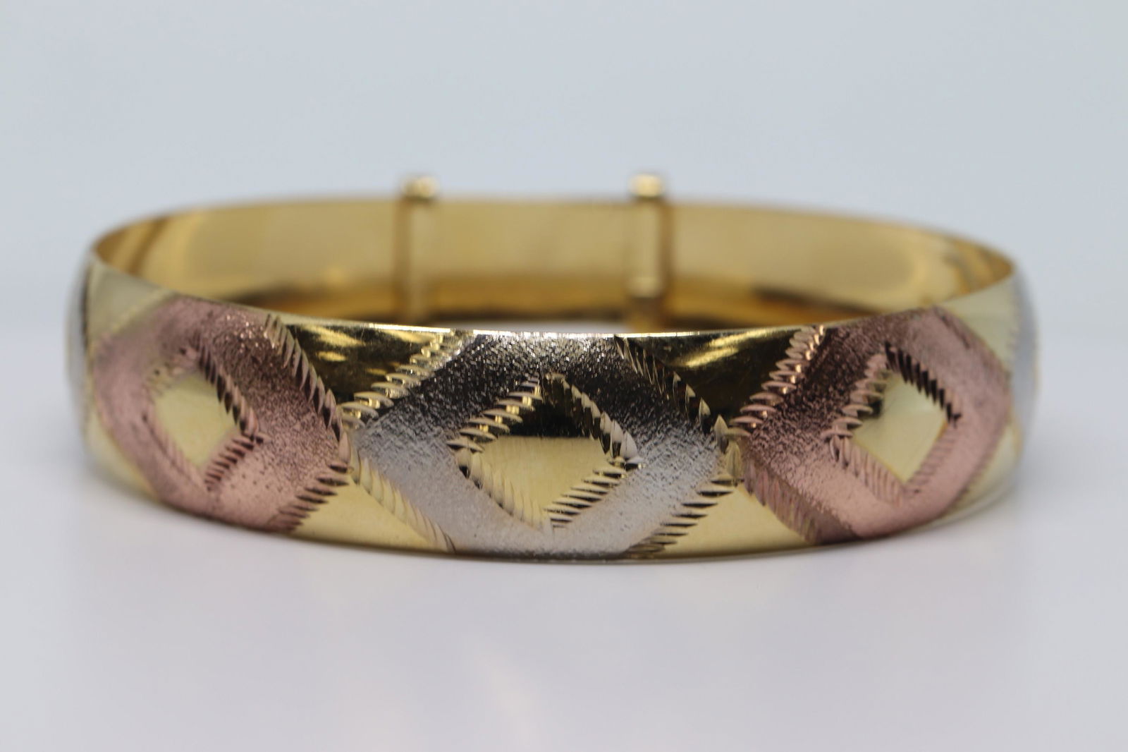 Ladies 925 silver bangle (1 of 4)