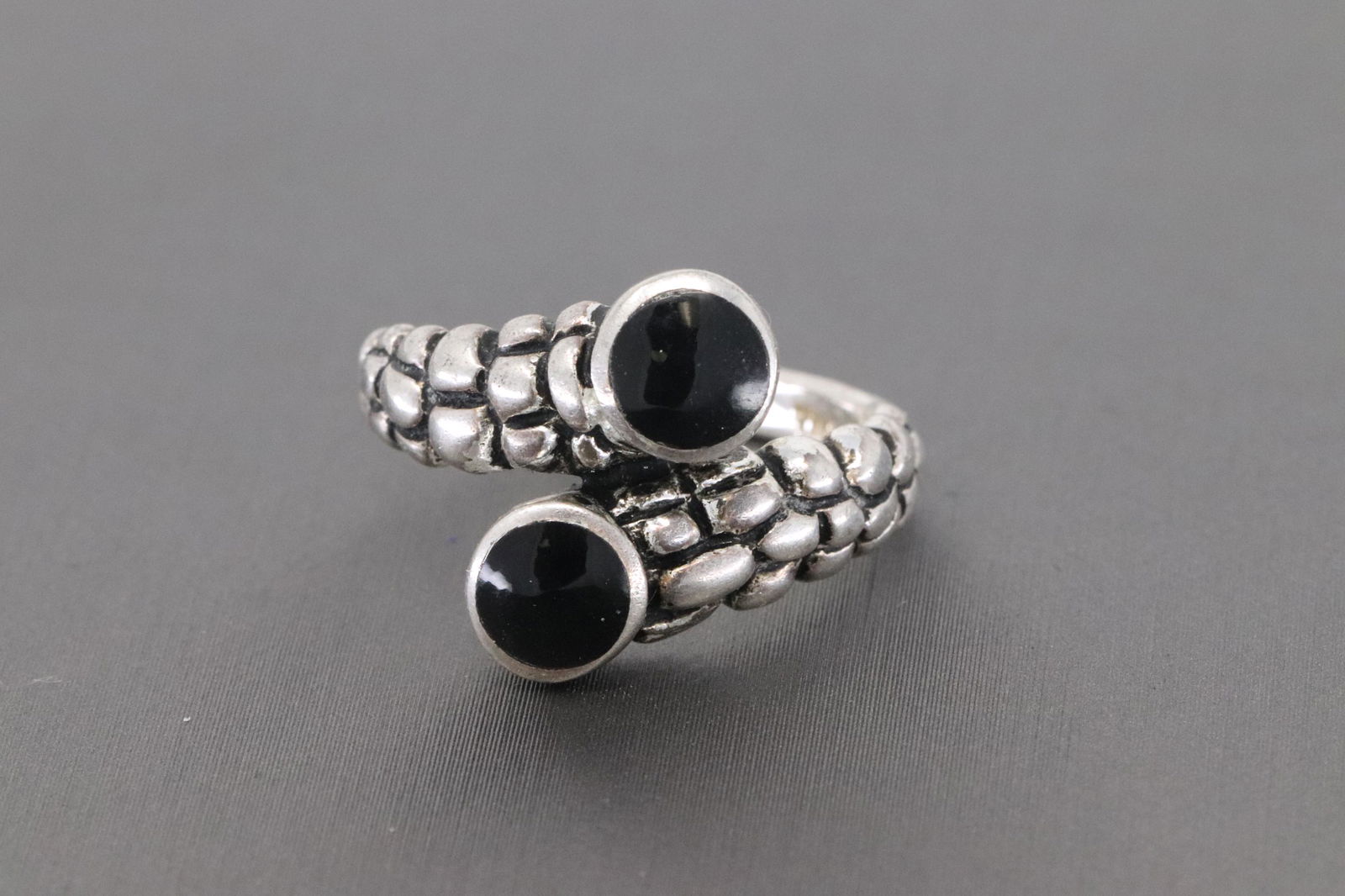 925 Ladies Silver Ring (1 of 3)