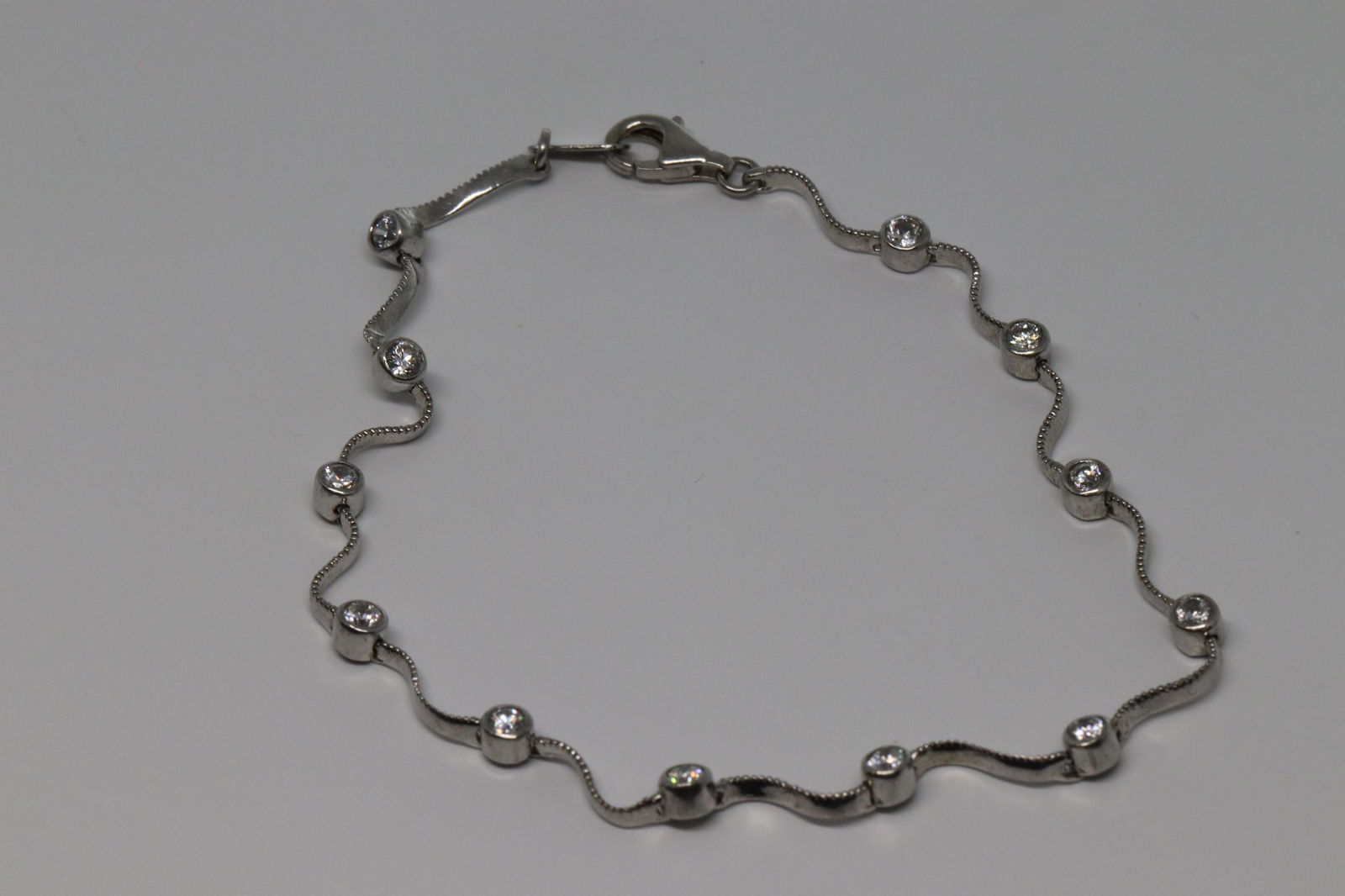 Ladies .925 Silver bracelet (1 of 5)