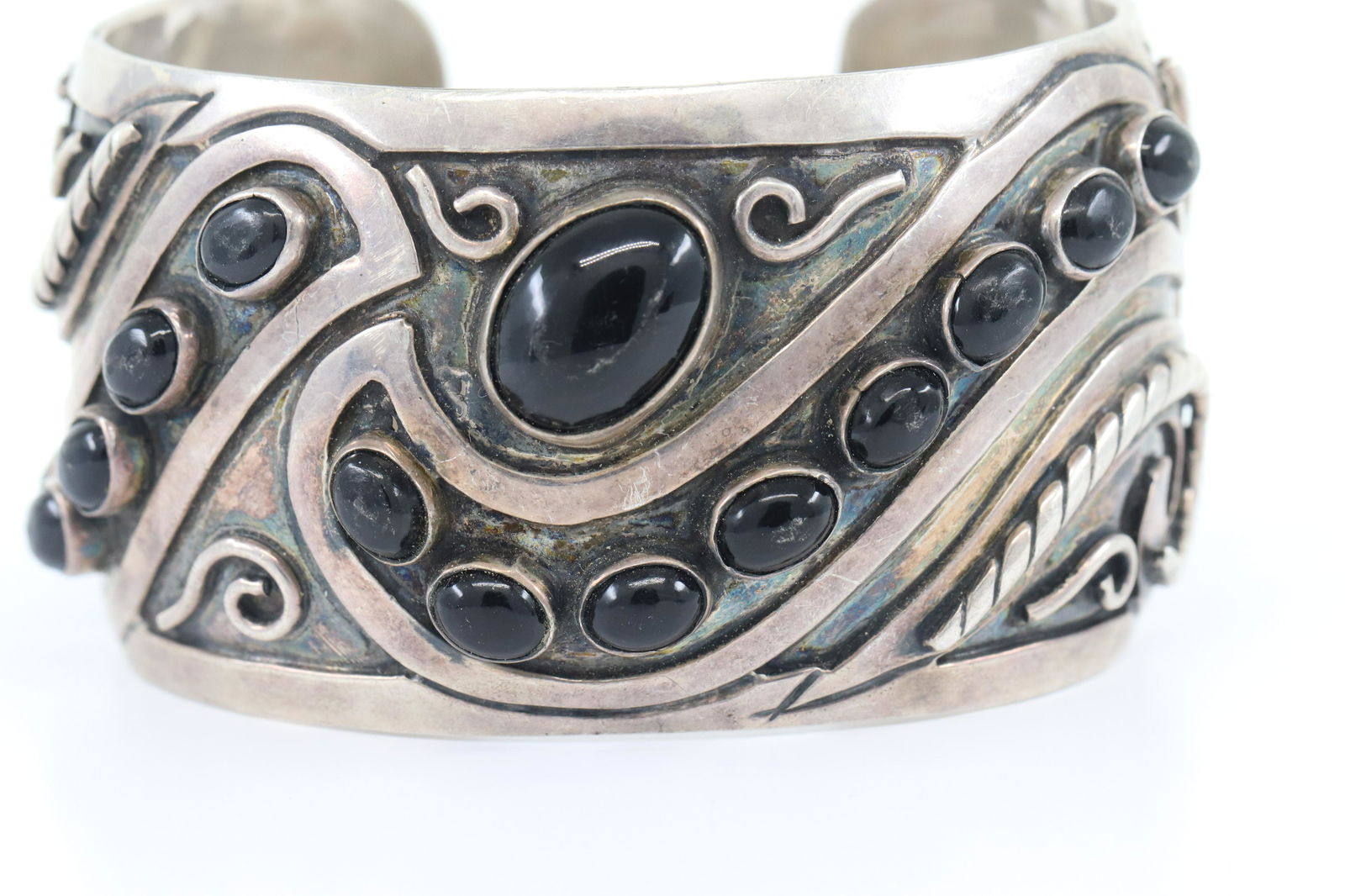 Ladies 925 silver bangle (1 of 4)