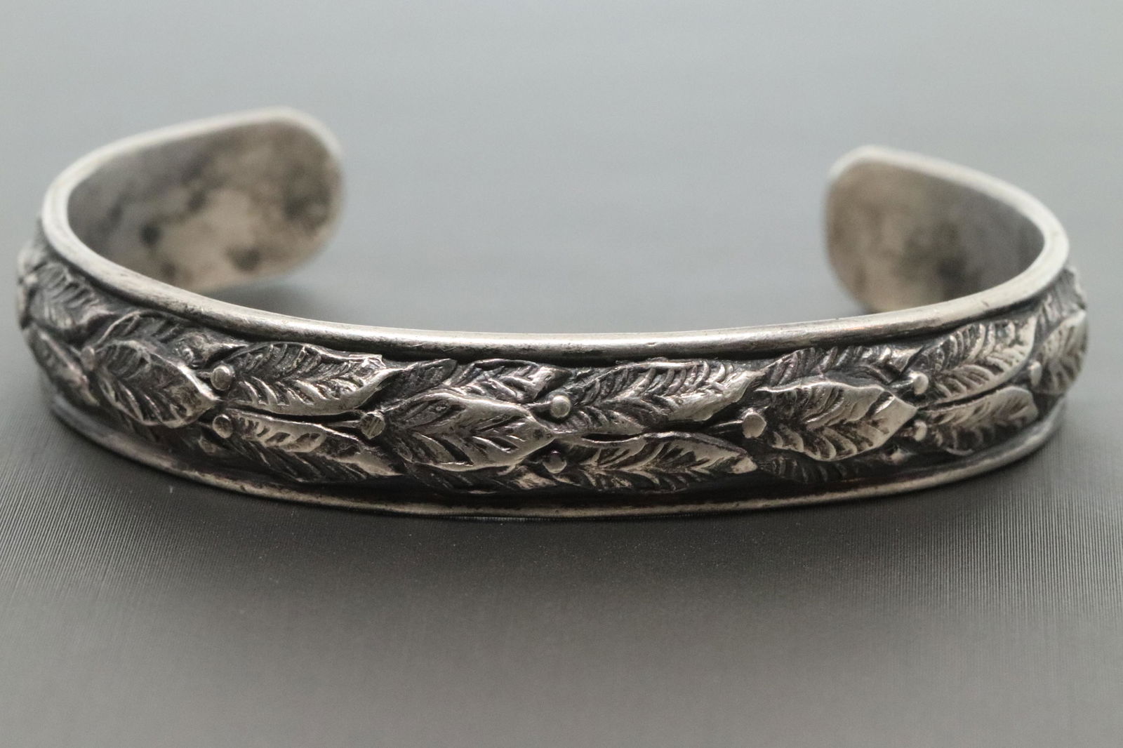 Art Deco Ladies 925 Silver Cuff Bangle. (1 of 3)