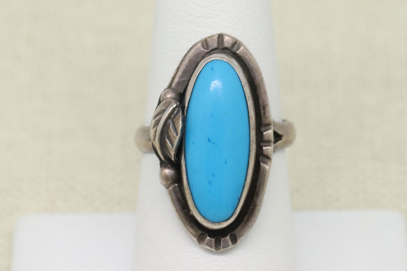 Ladies Art Deco Silver turquoise Ring. (1 of 3)