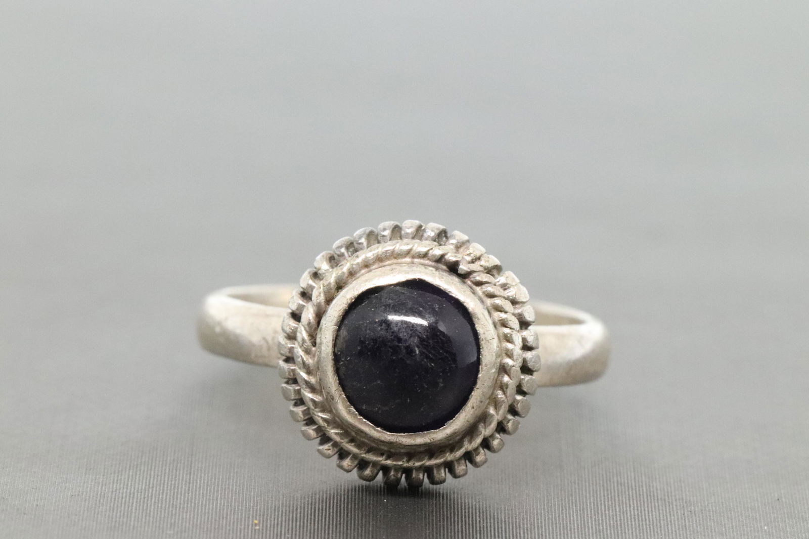 925 Silver Art Deco Design Ring. (1 of 3)