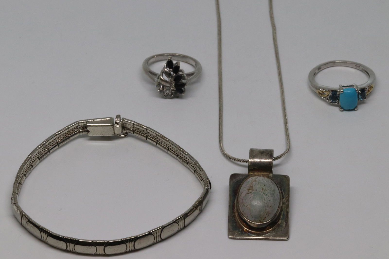 Assorted lot Silver Jewelry .925 (1 of 3)