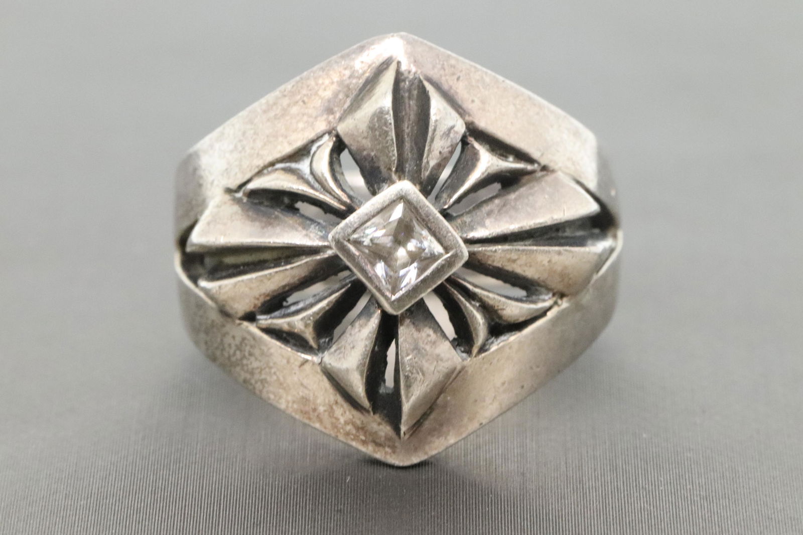 925 Silver Mens Ring (1 of 3)