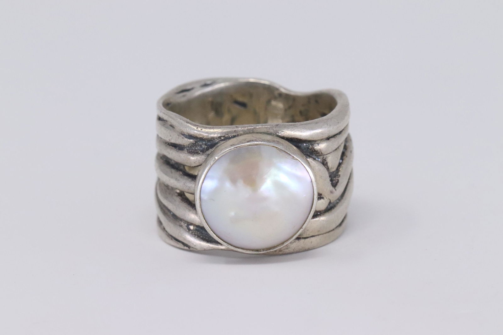 Silver Ring w/ Mother Of Pearl Stone (1 of 4)