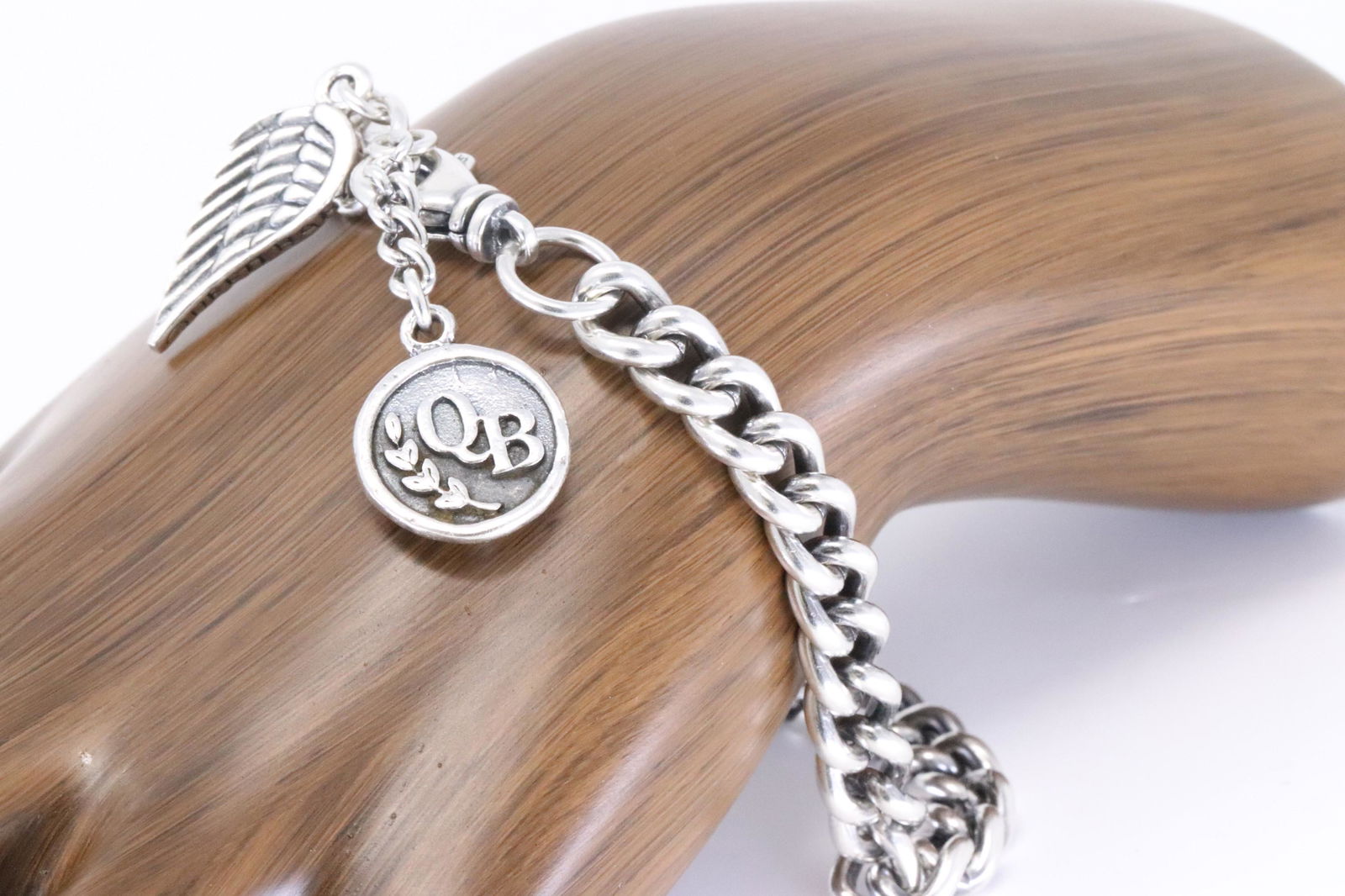 Queen Baby Usa Silver Bracelet (1 of 4)