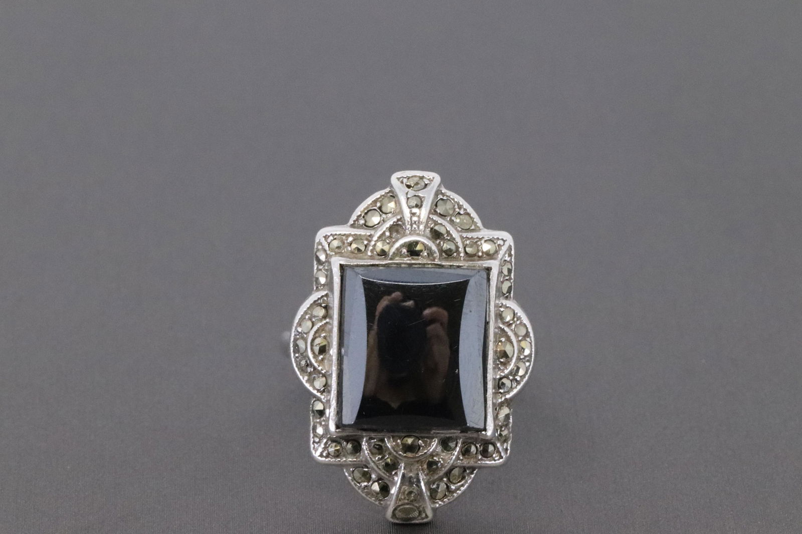 Ladies 925 Silver Ring (1 of 3)