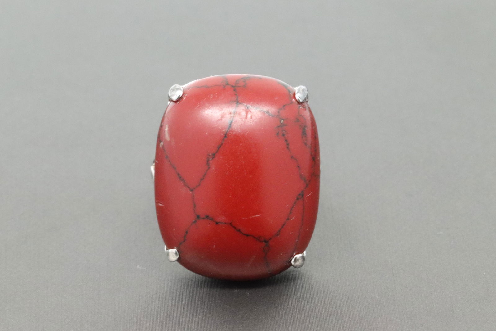 925 Silver Ladies Ring. (1 of 3)