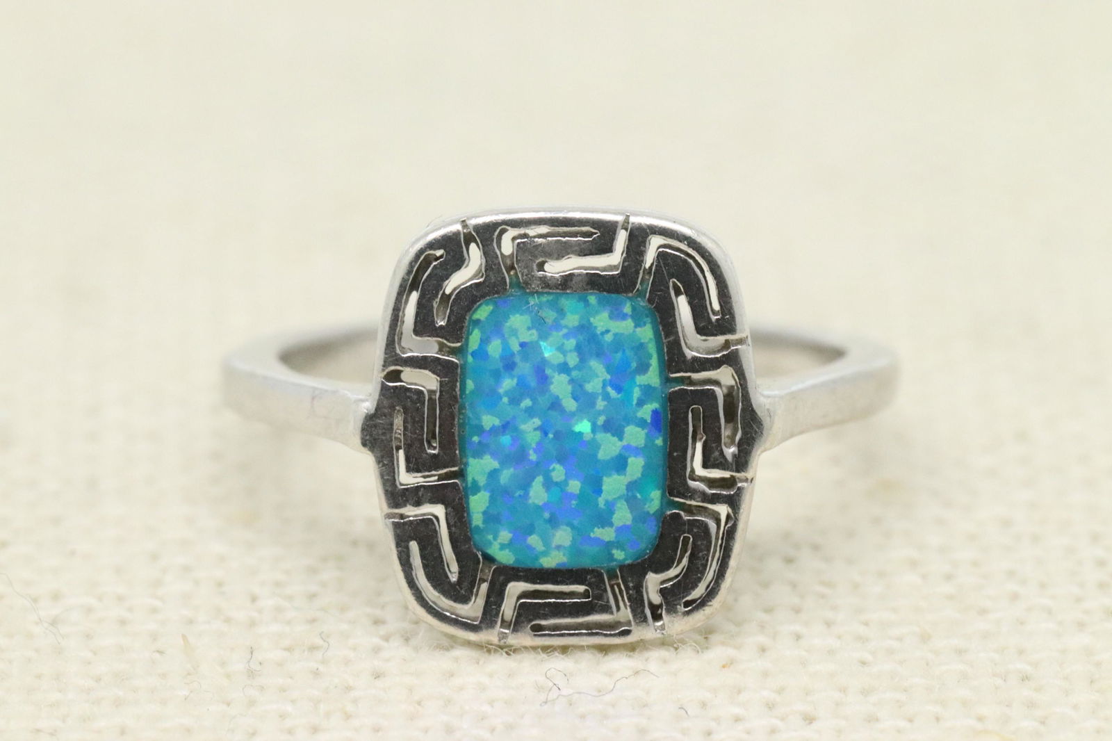 Ladies opal design ring (1 of 3)