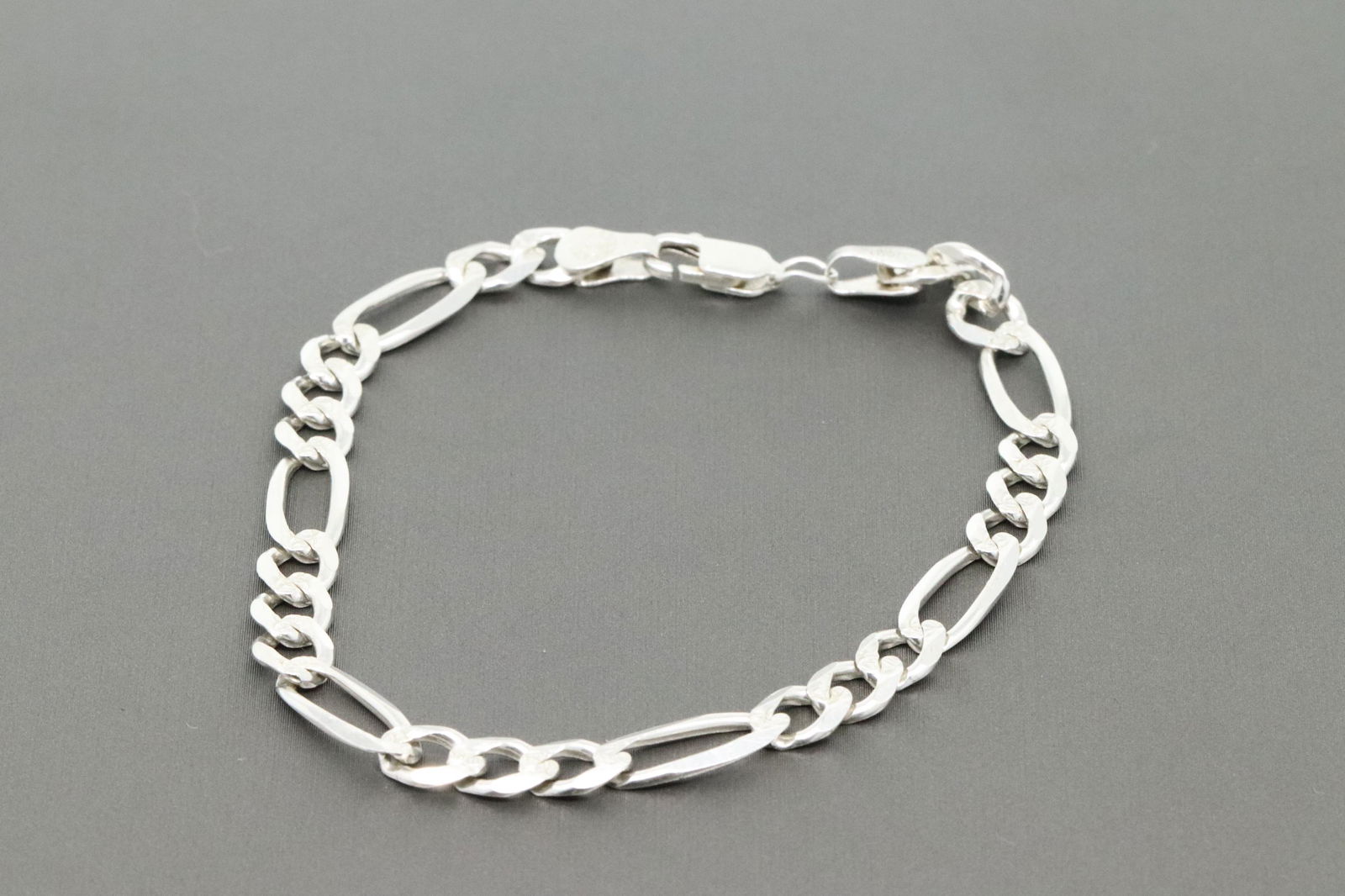 Mens 925 Silver Bracelet. (1 of 2)