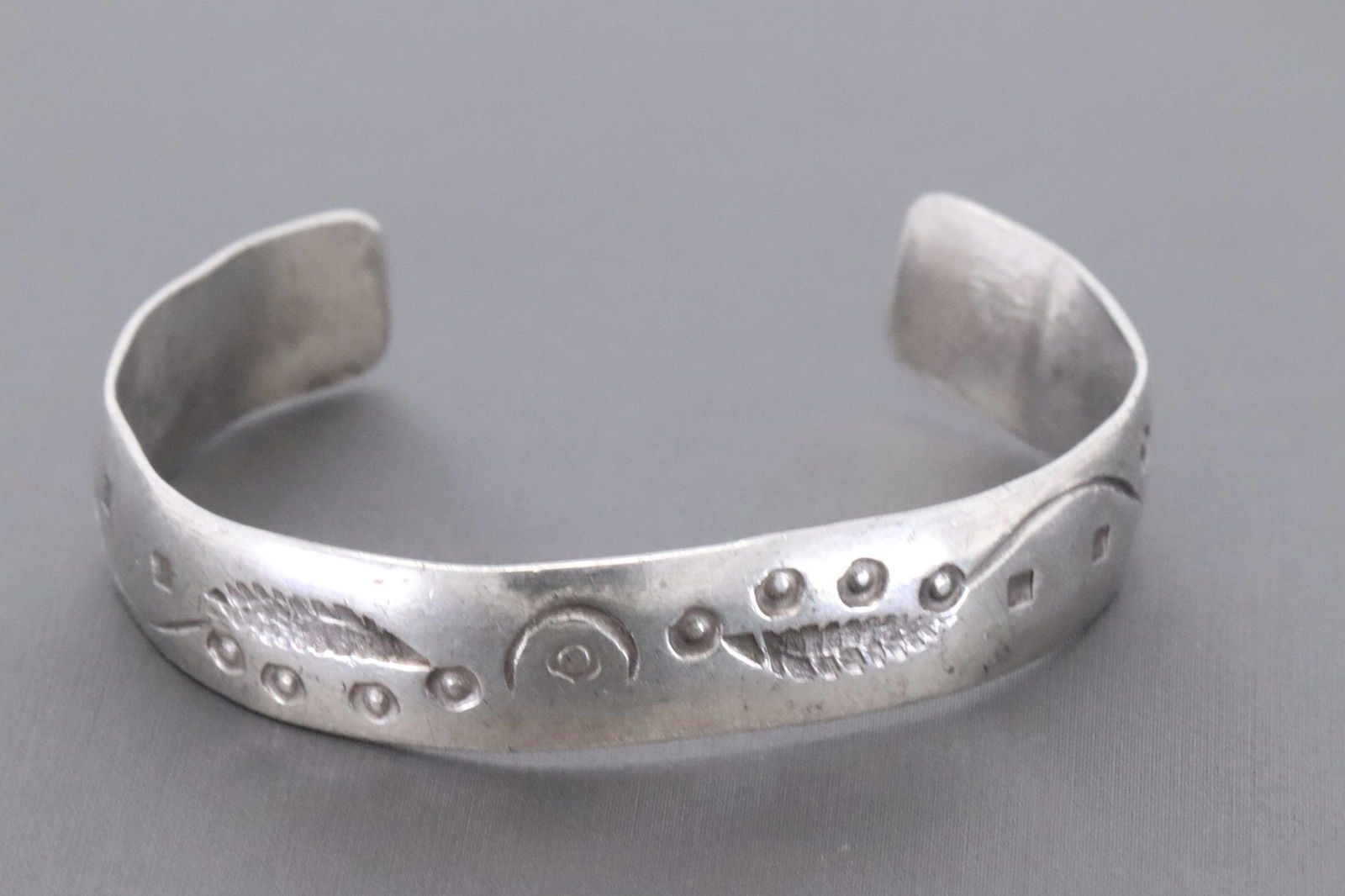 925 Silver Art Deco Cuff Bangle. (1 of 3)