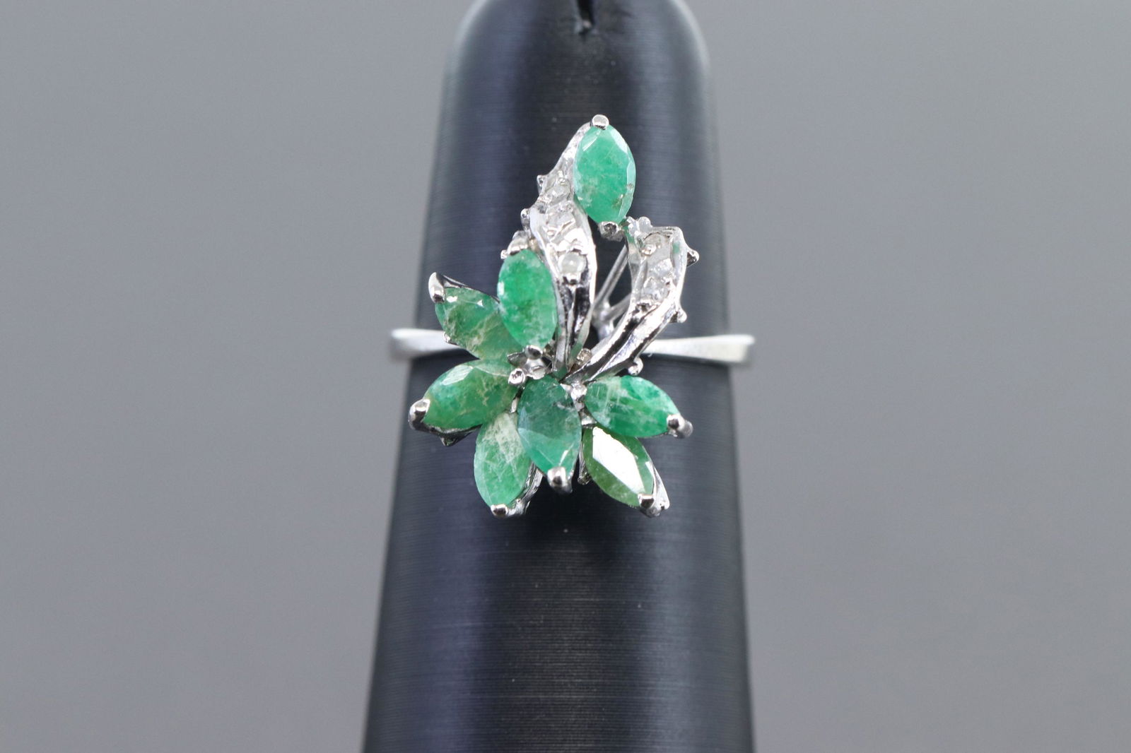 Art Deco Sterling Ring. (1 of 4)