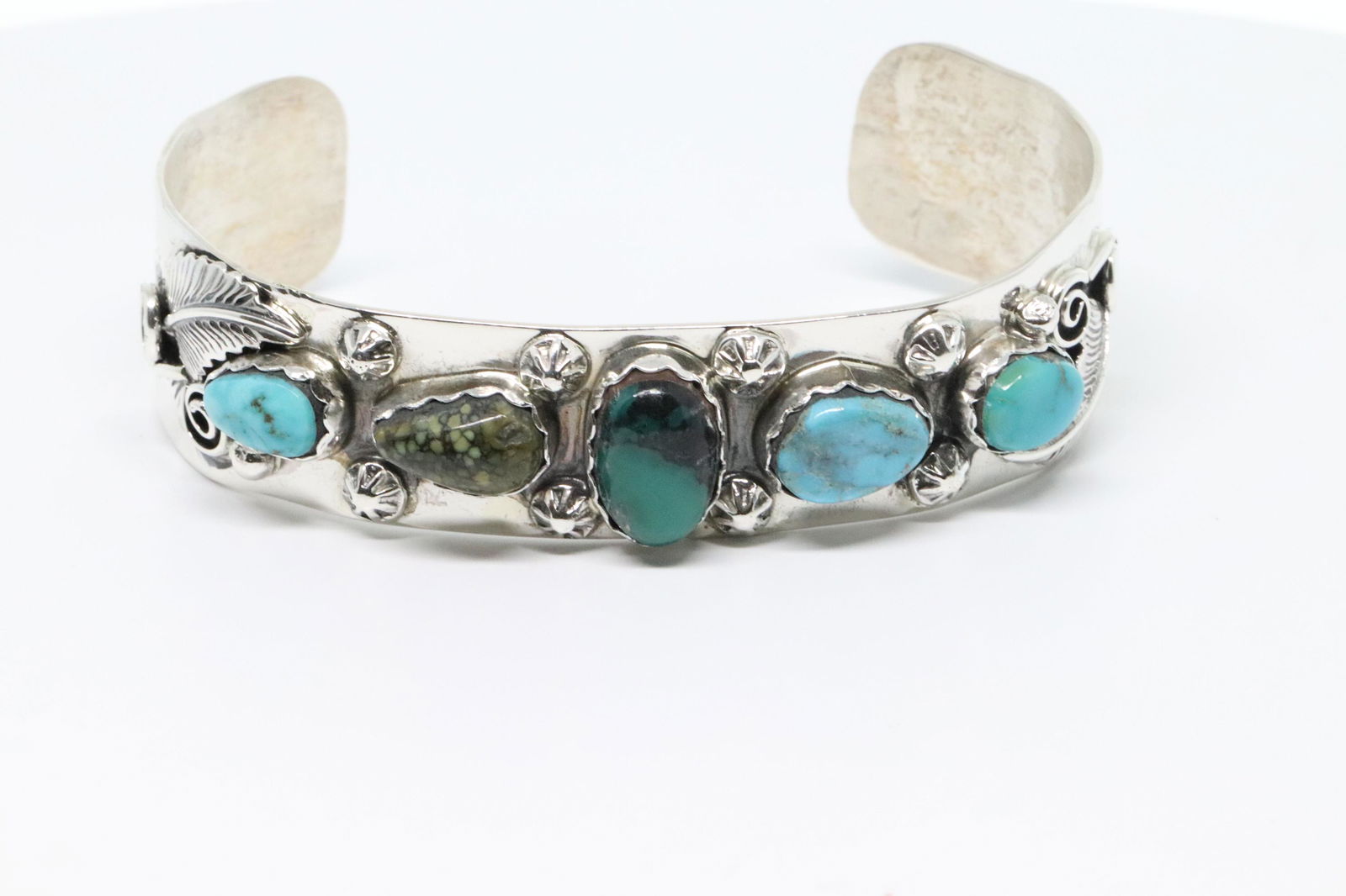 Navajo  sterling silver bracelet has 5 free form (1 of 5)