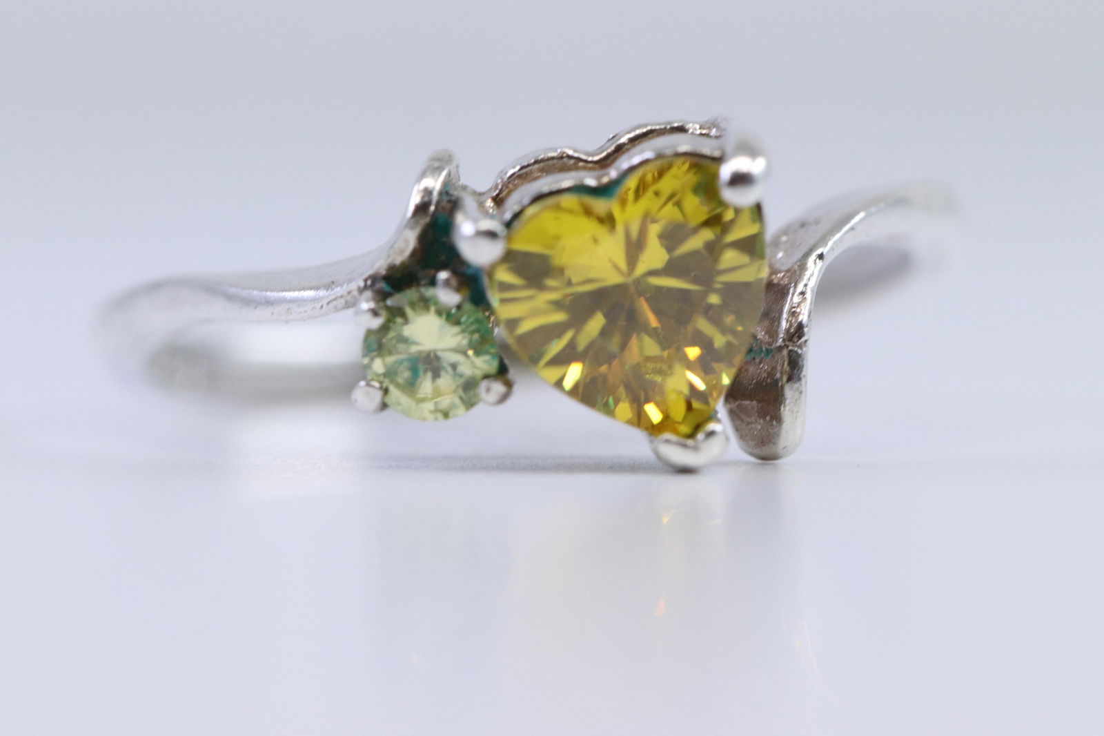 Ladies Heart Silver Ring. (1 of 2)