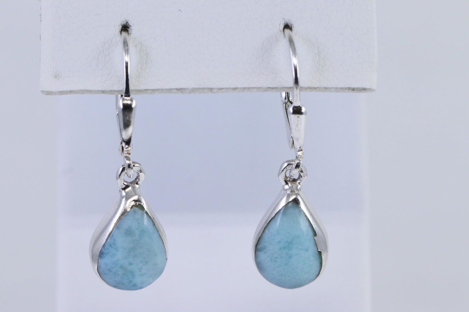 Ladies 925 Silver Earrings. (1 of 4)