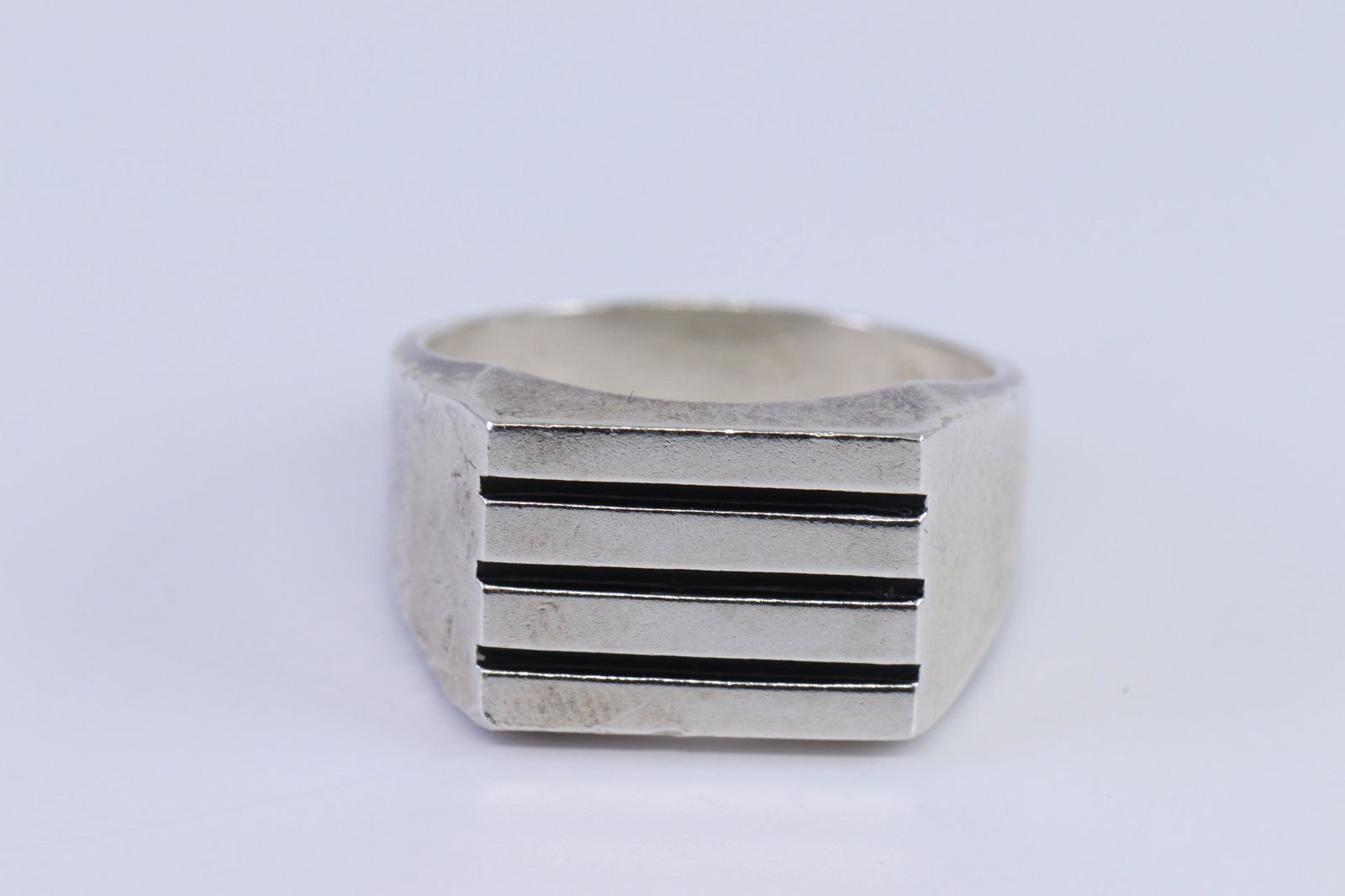 Men's 925 Silver Ring. (1 of 3)