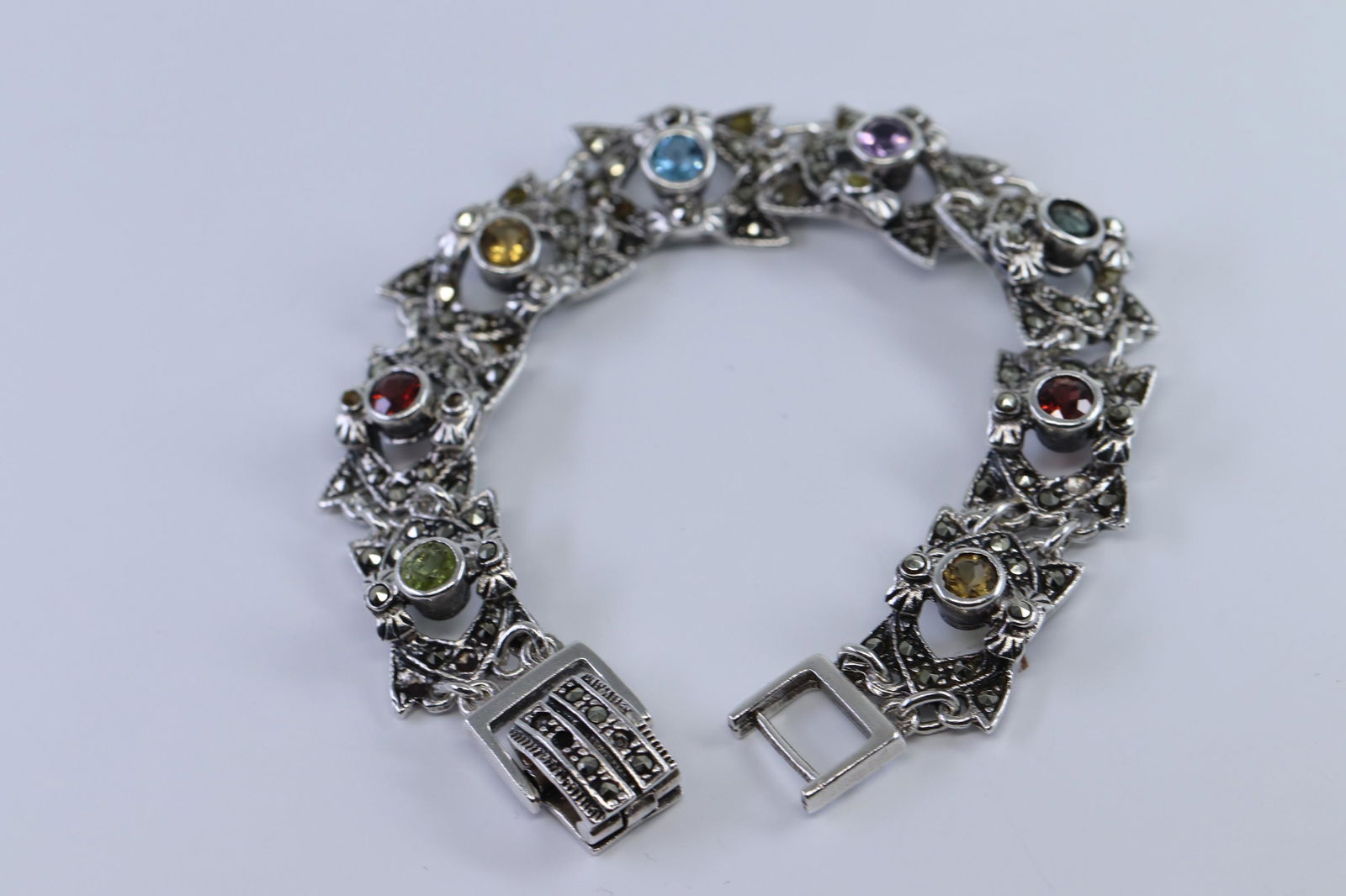 Ladies Multicolor Bracelet. (1 of 6)