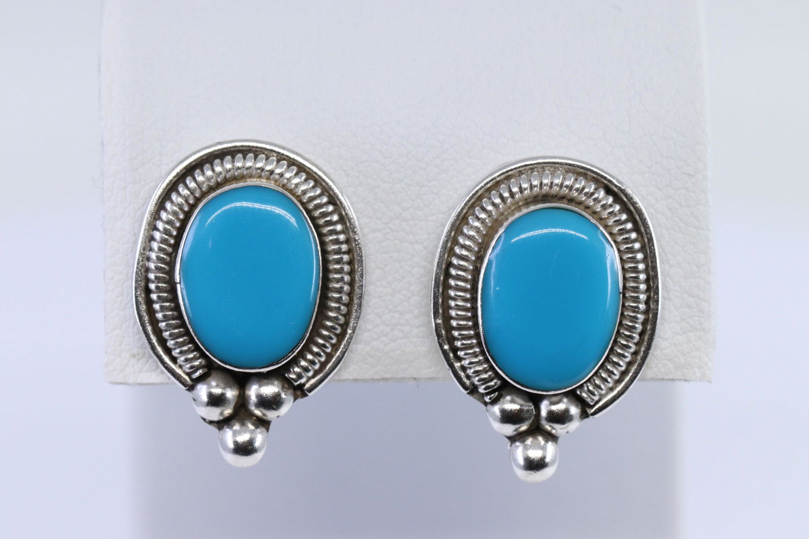 Ladies Turquoise Silver Earrings. (1 of 3)
