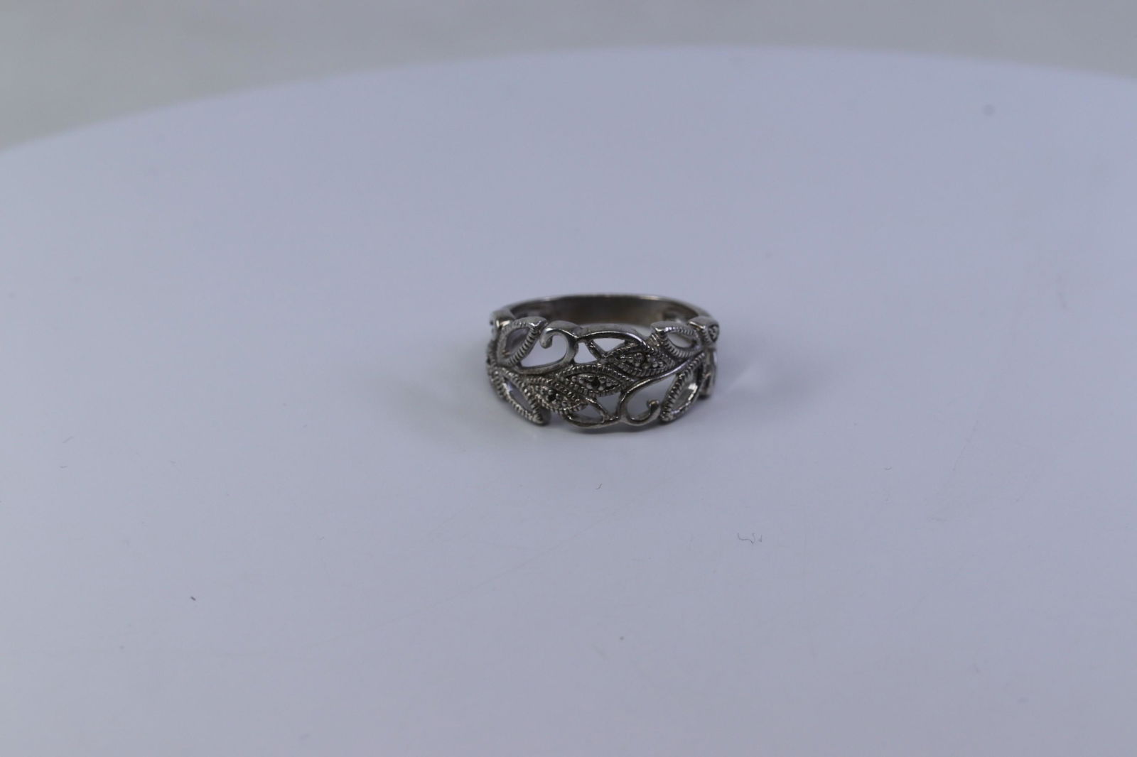 Ladies Silver Ring (1 of 2)