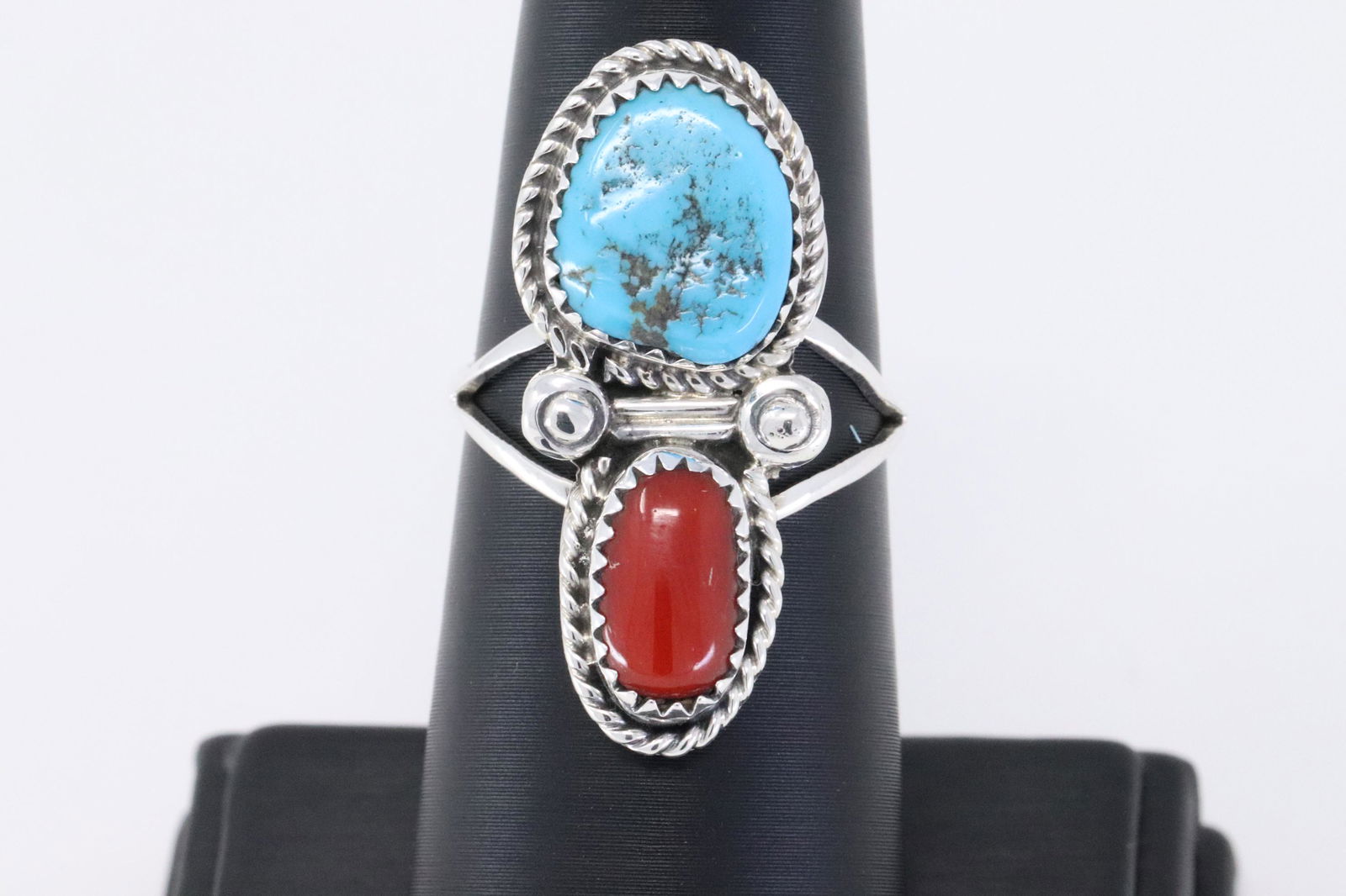 Navajo Sterling silver ladies ring (1 of 3)