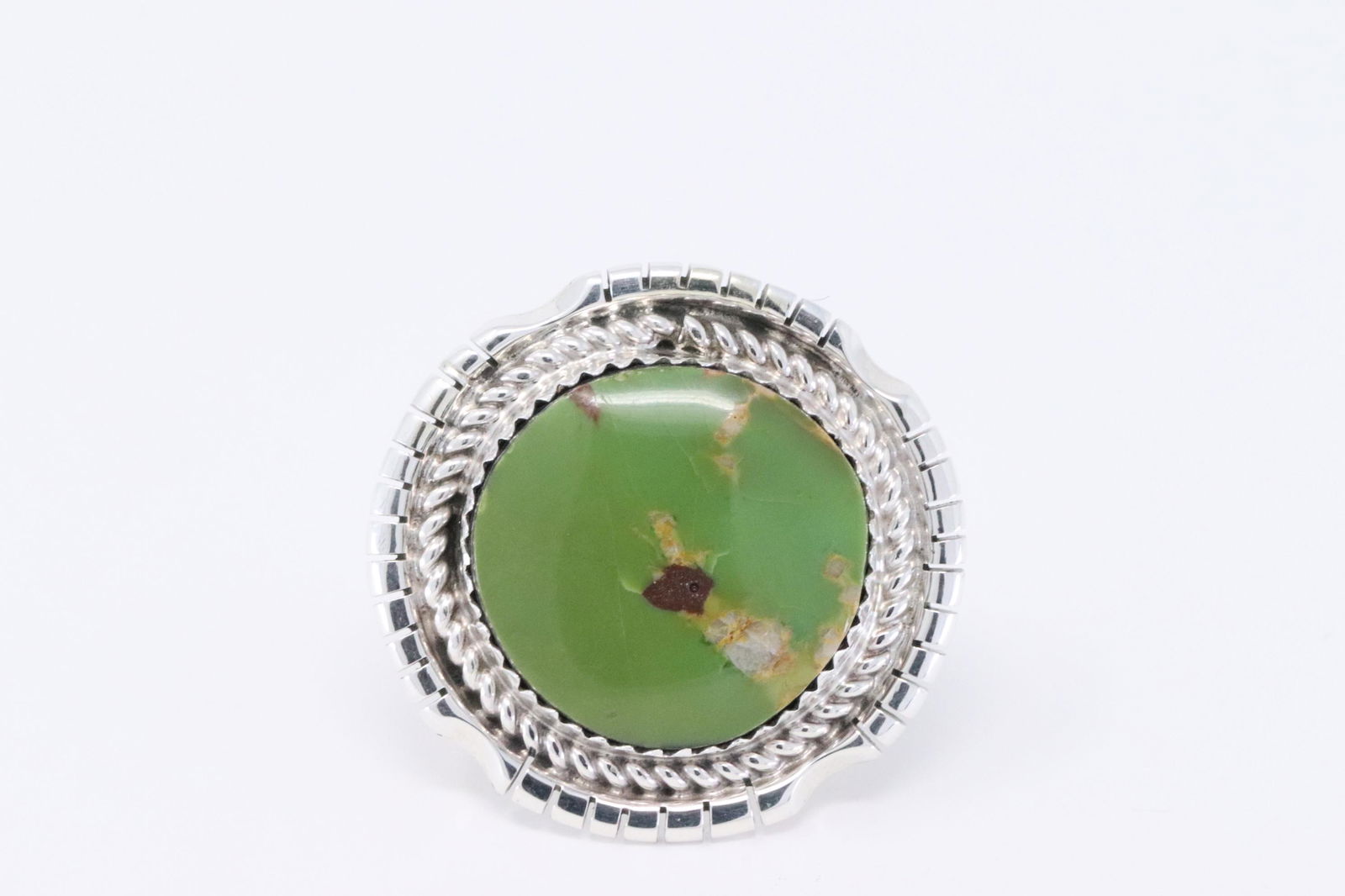 Navajo Sterling Silver Green Turquoise Ring. (1 of 5)