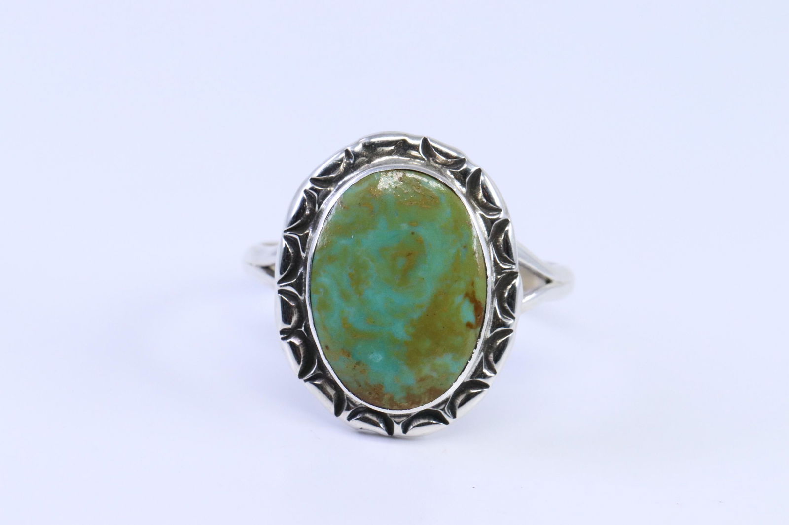Navajo Sterling Silver Ladies Ring. (1 of 3)