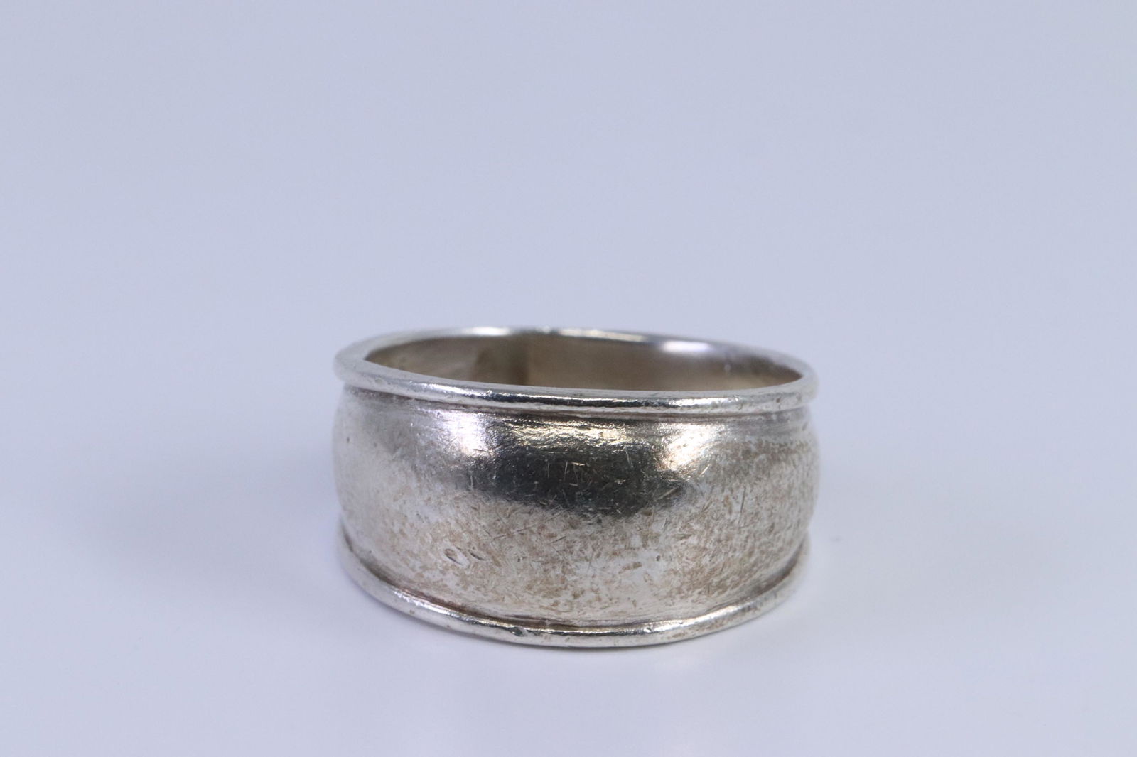 Art Deco Design Ring. (1 of 2)