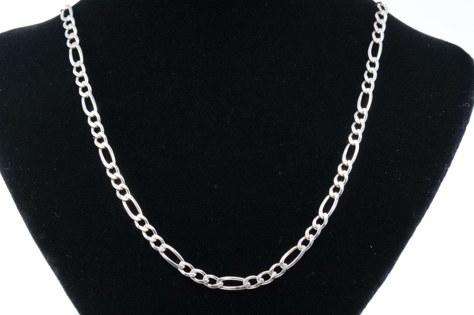 .925 Sterling Silver Figaro Chain (1 of 2)