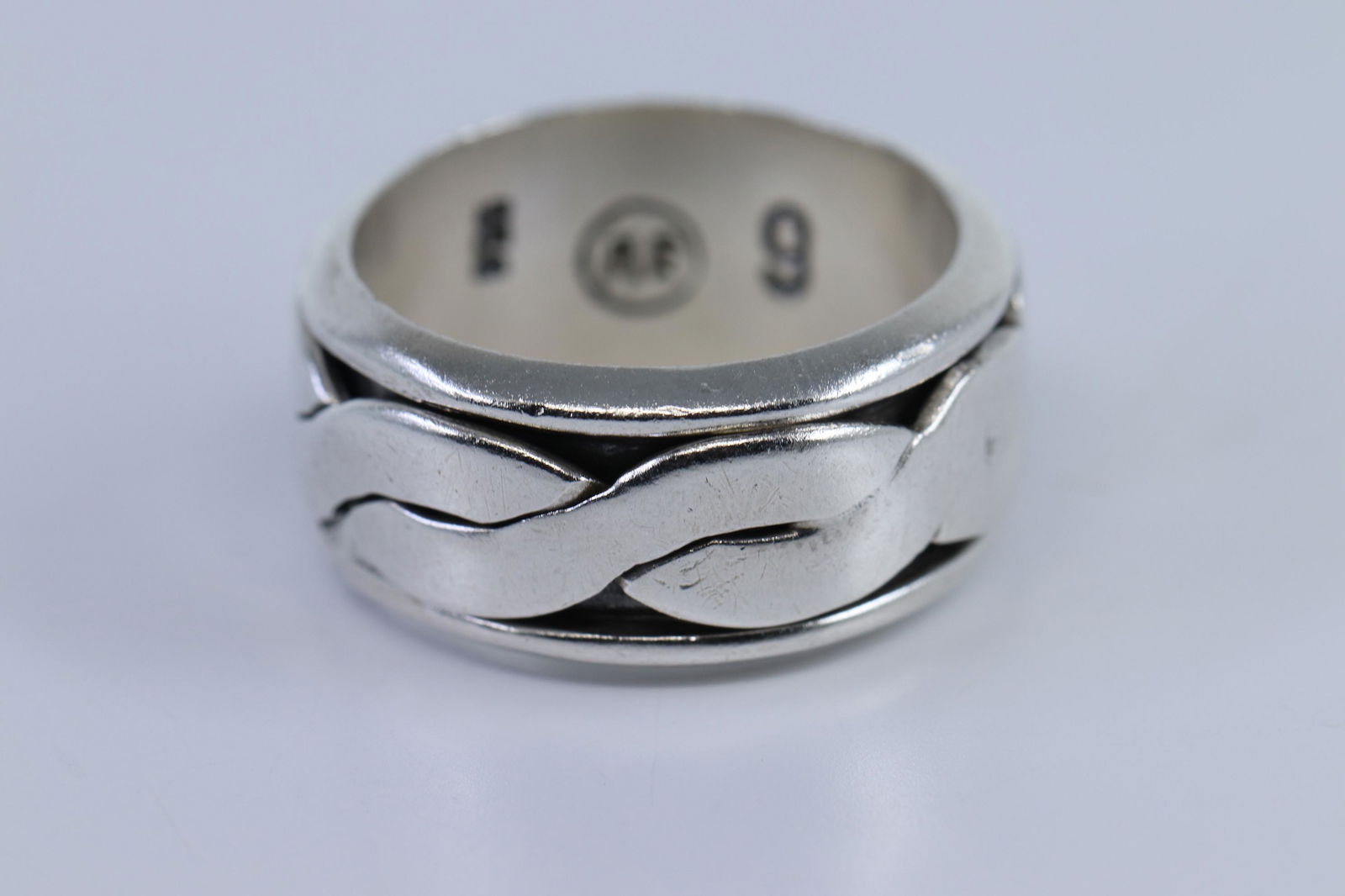 925 Silver Men's Ring. (1 of 2)