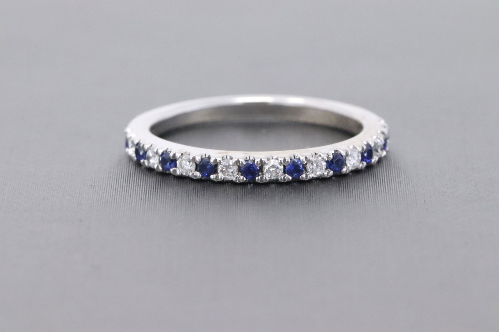Vera Wang 14K White Gold Ring Diamond Blue Sapphire: Vera Wang 14K White Gold Ring Diamond Blue Sapphire. The sapphires and diamonds are 1.7mm across. Total weight for all stones is approx 0.35ctw. The diamonds are SI clarity with G/H color. Very sparkl