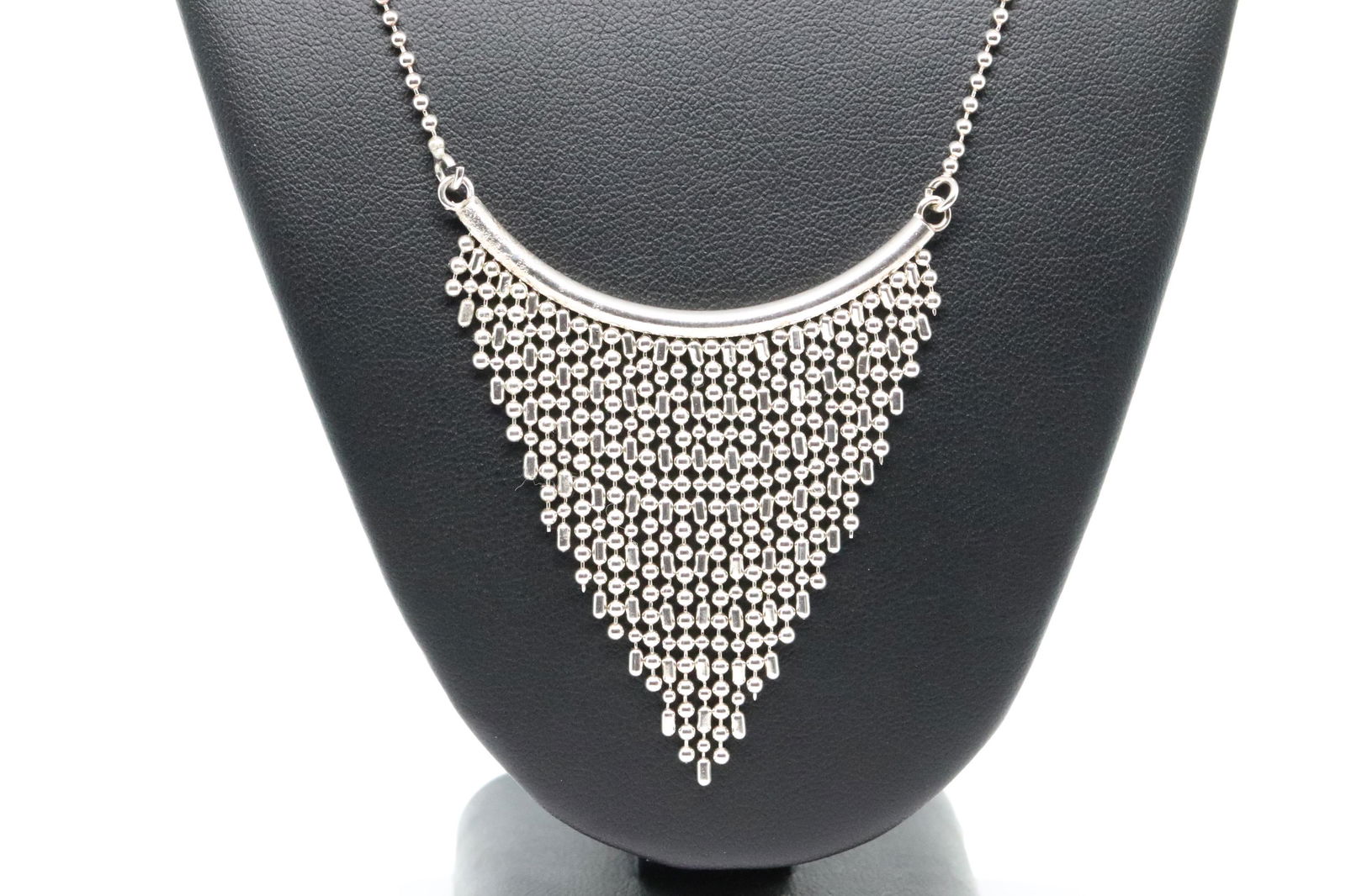 Ladies 925 Silver Necklace. (1 of 2)