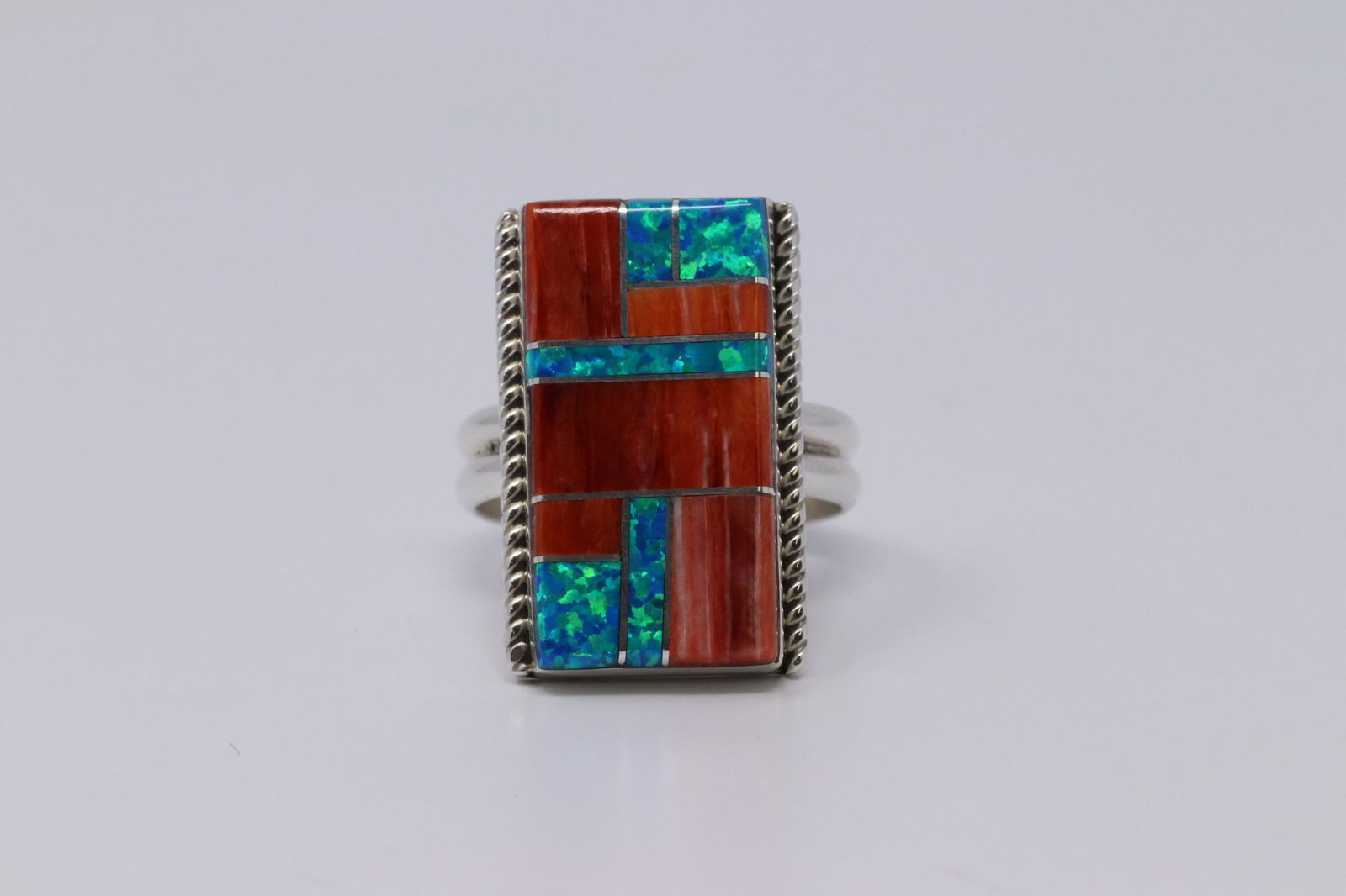 Navajo Ladies Sterling Silver Ring. (1 of 5)
