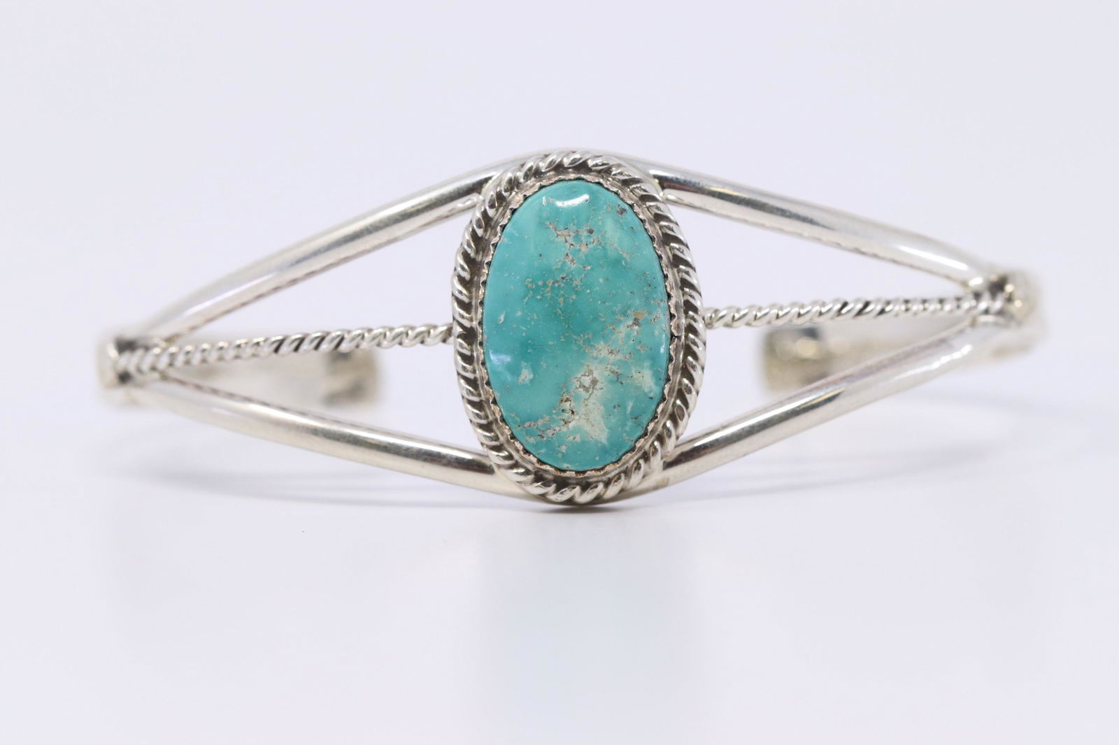 Native American Navajo Turquoise Bracelet. (1 of 3)