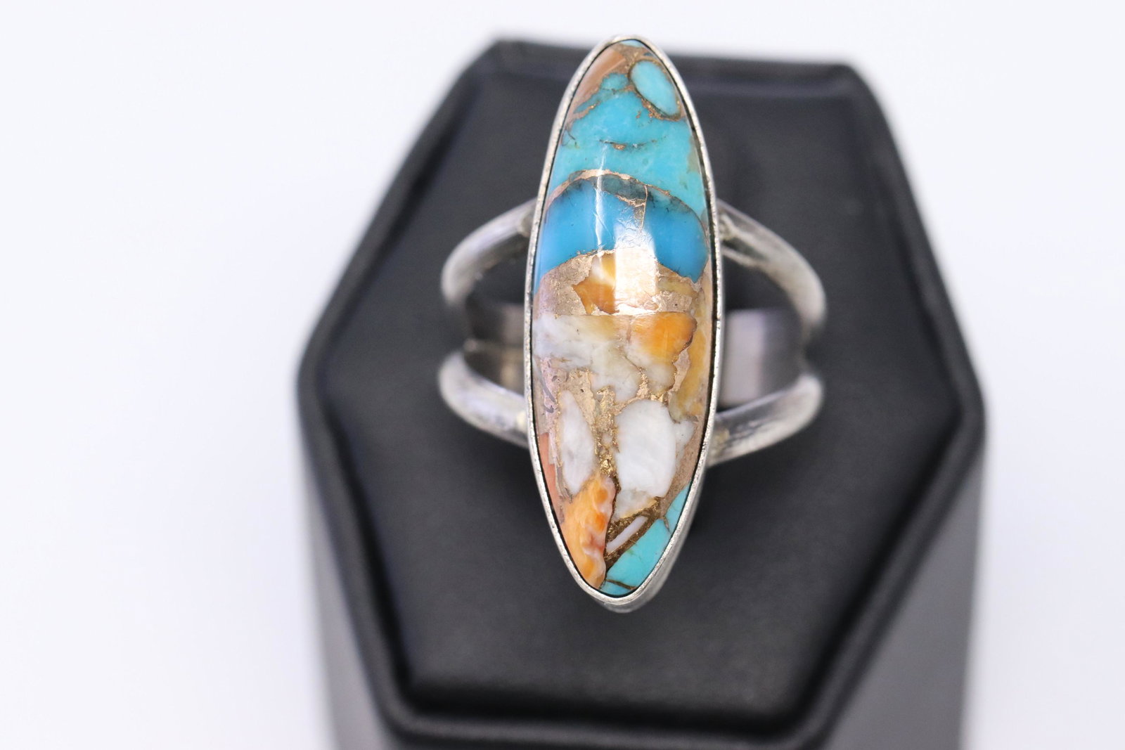 Native American Navajo Handmade Turquoise/Spiny Oyster: This is a Native American Navajo Handmade Turquoise/Spiny Oyster Ring By Greg James. Ring size is 9.00.