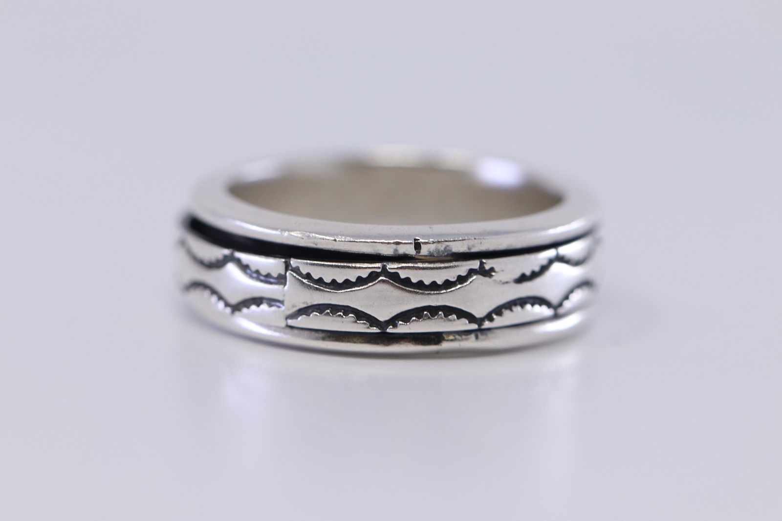 925 Silver Mens Ring. (1 of 2)