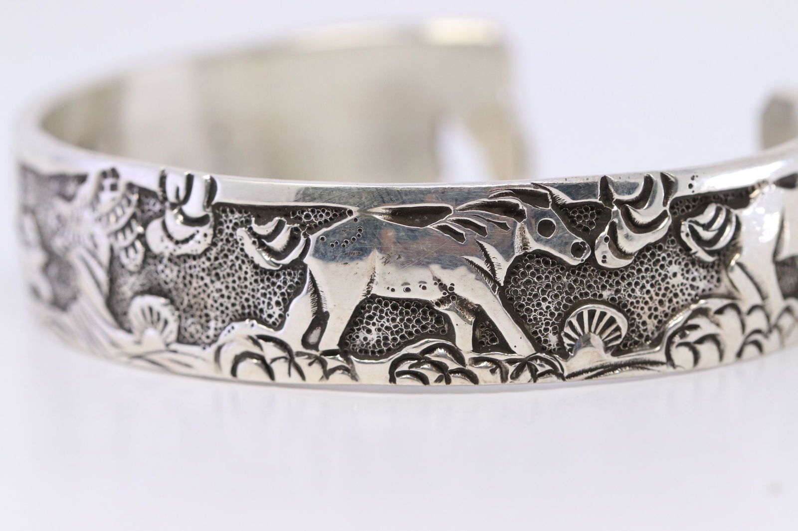 Navajo Handmade Cuff Bracelet Story Teller Lloyd (1 of 8)
