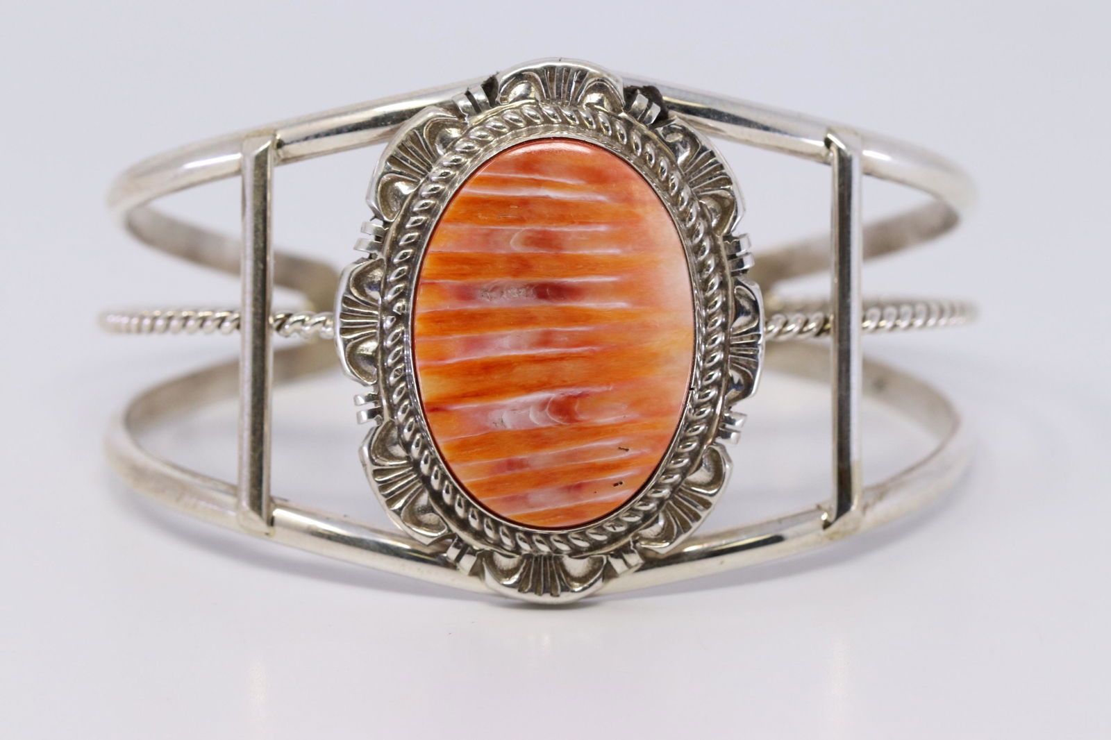 Navajo Handmade Spiny Oyster Bracelet Set in Sterling (1 of 3)