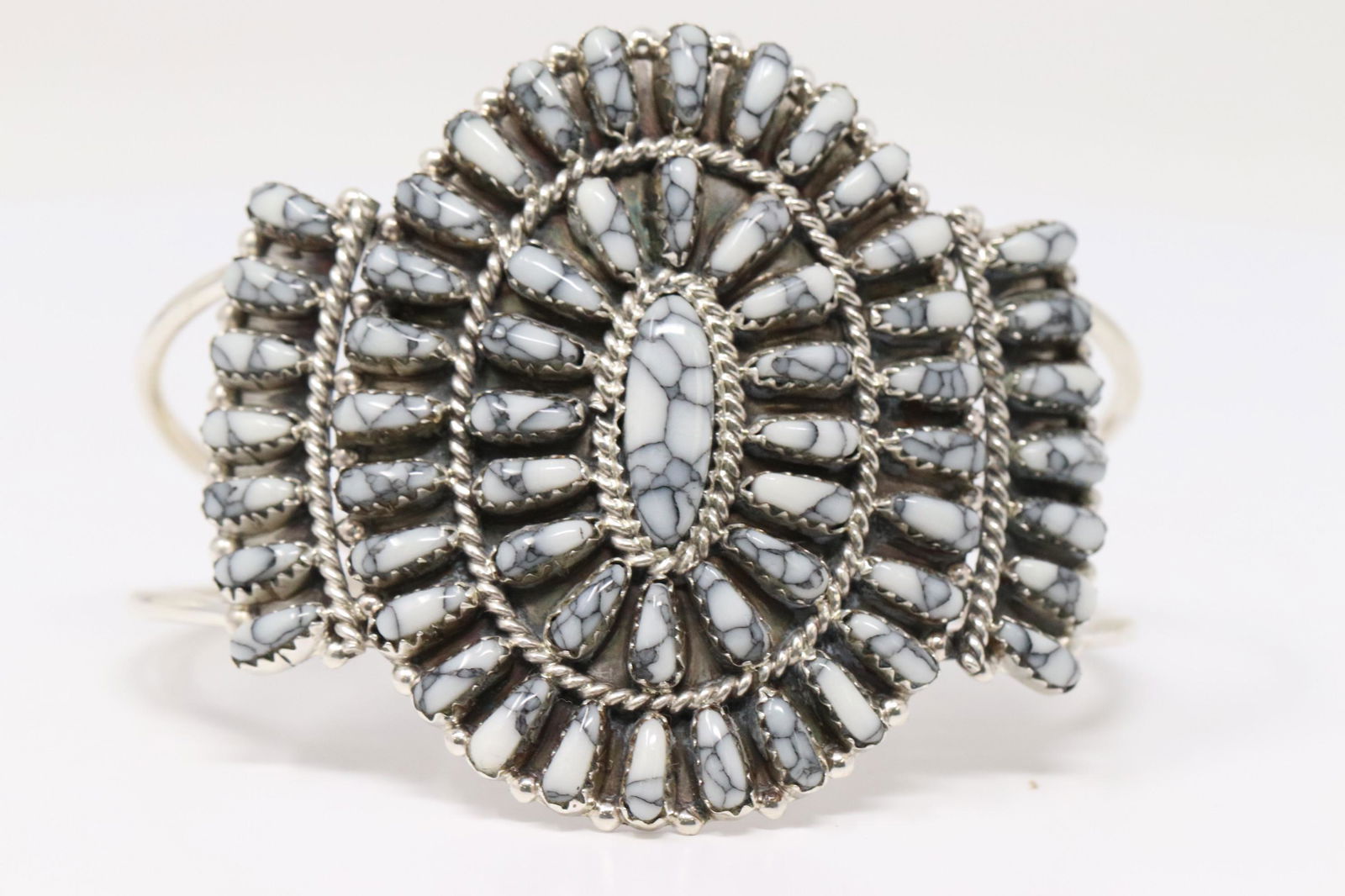 Native Navajo Handmade Sterling Silver Bracelet White (1 of 3)