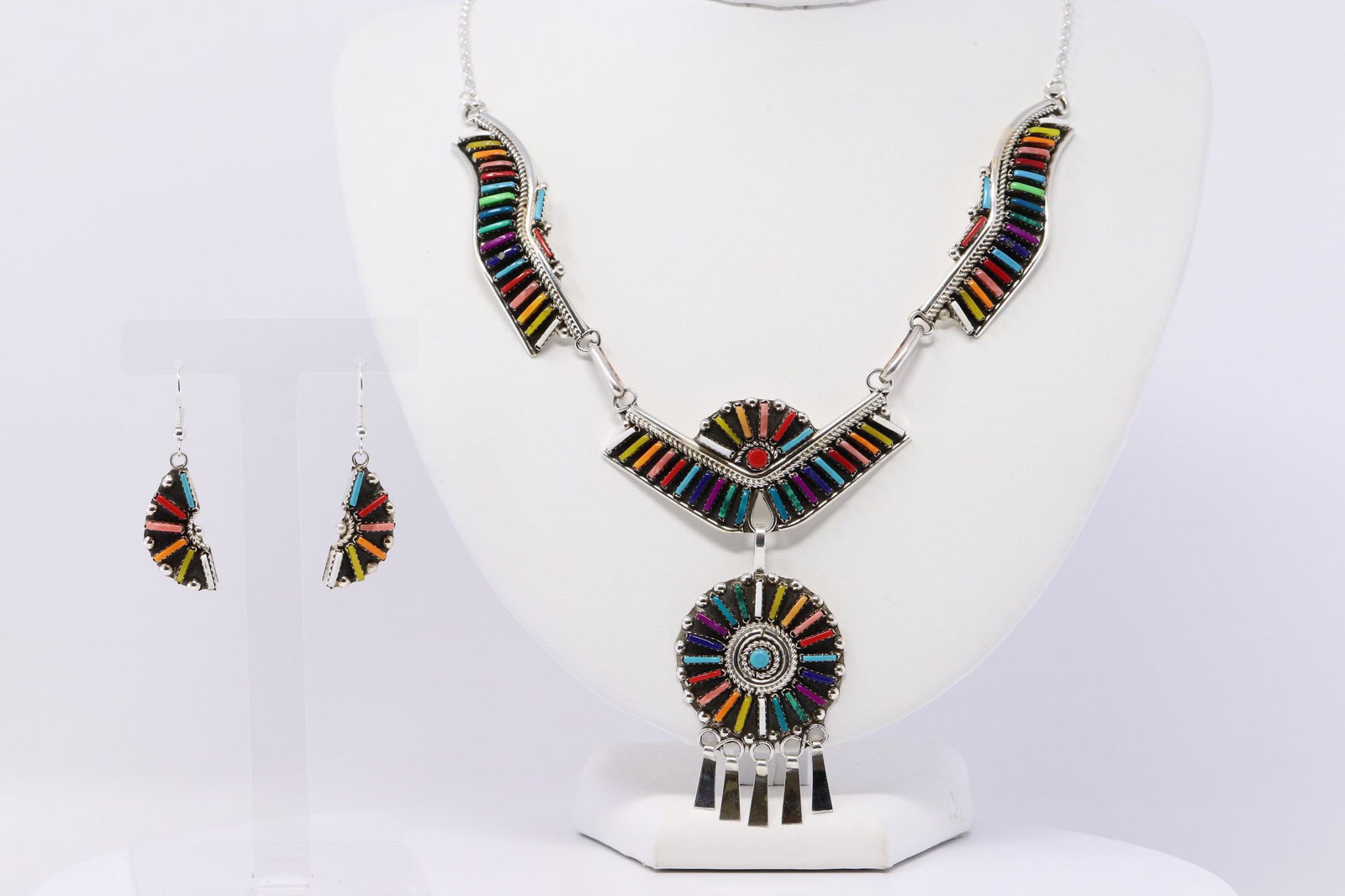 NAVAJO HELEN HARRISON STERLING RAINBOW NEEDLEPOINT (1 of 8)