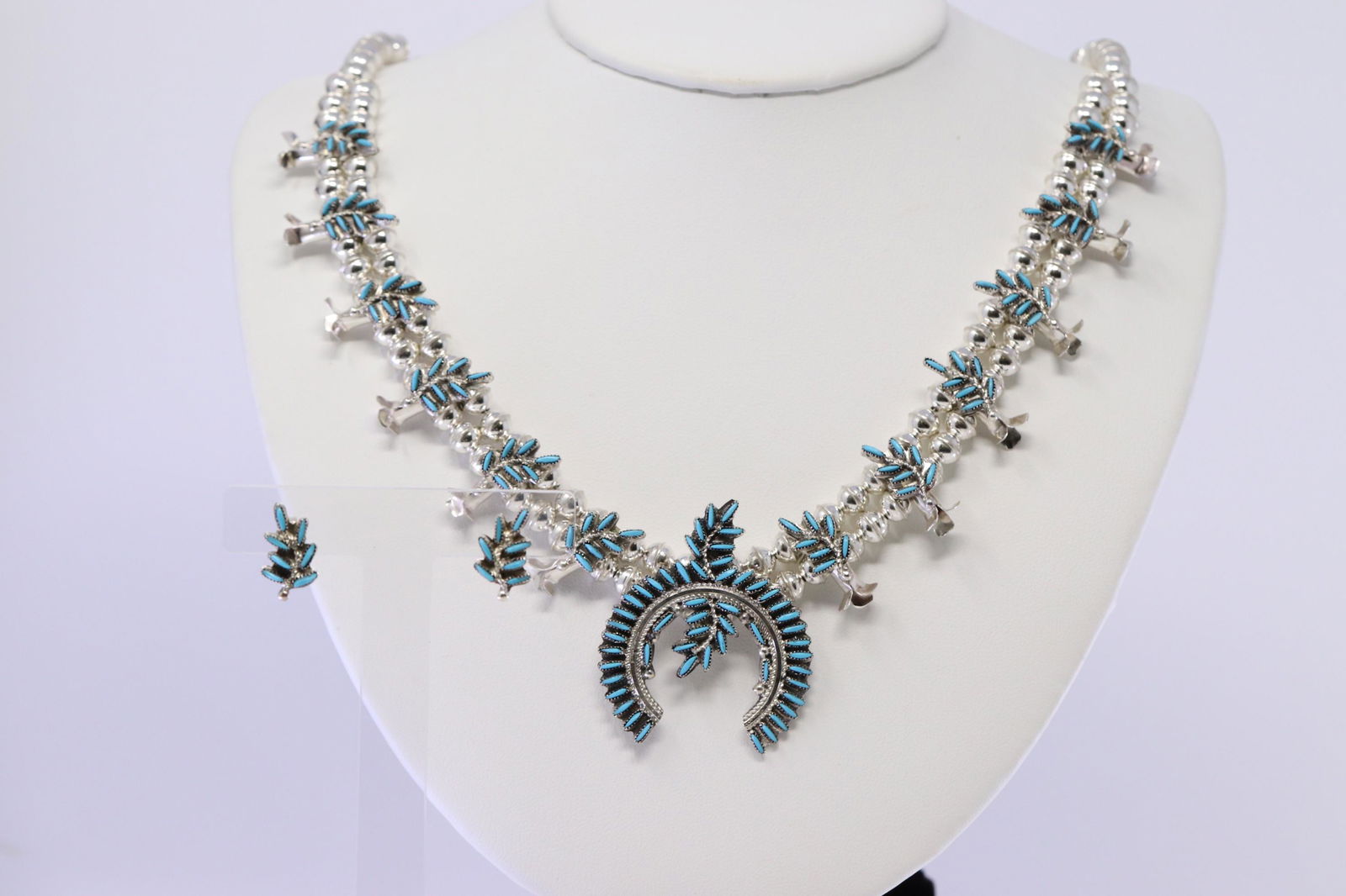 Native American Handmade Zuni Turquoise Squash Blossom (1 of 4)