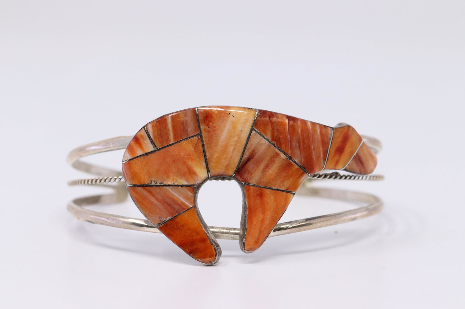 Native American Zuni Handmade Bear Spiny Oyster (1 of 3)